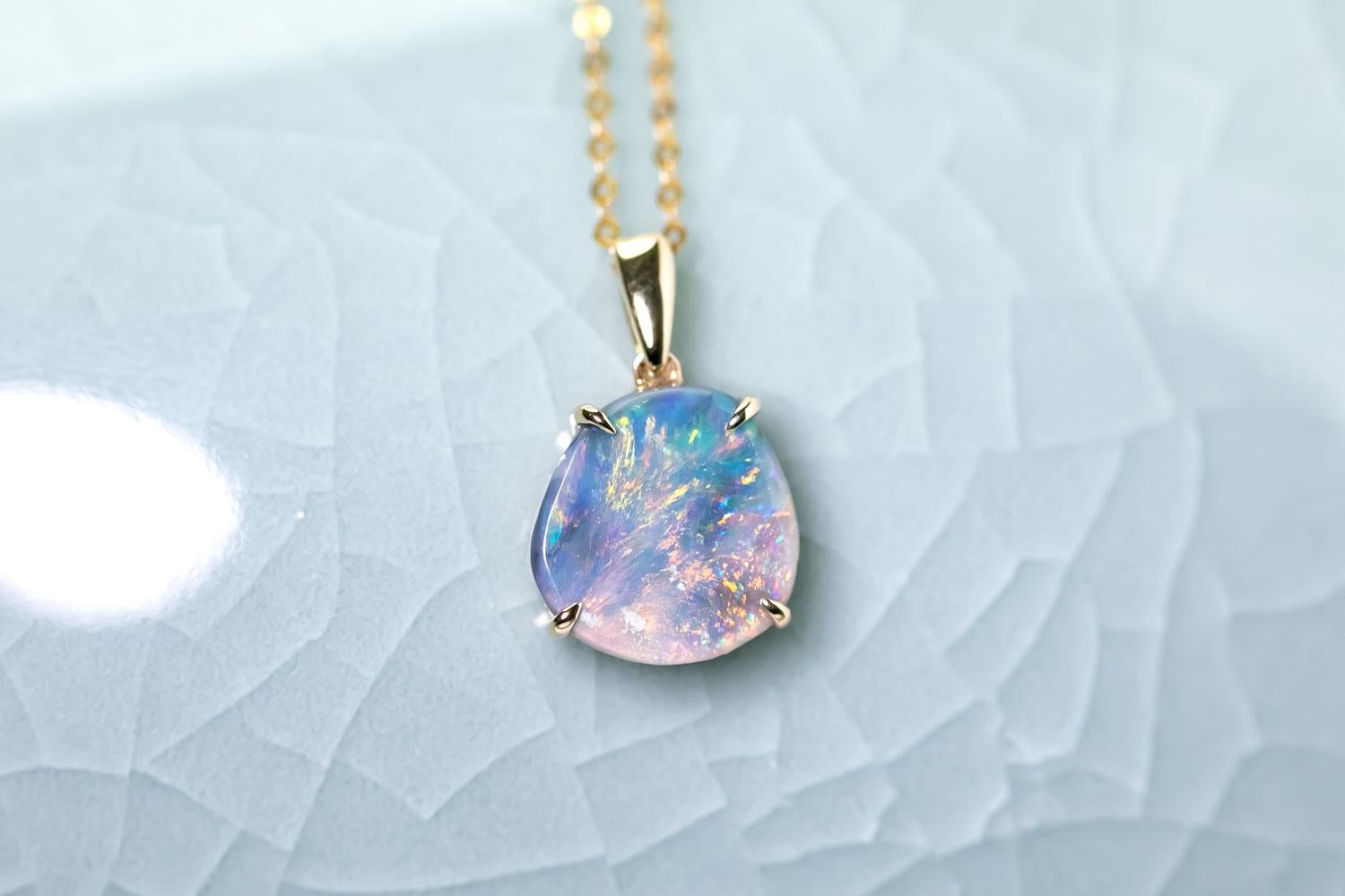 Raw Australian Black Opal Pendant Necklace 14K Yellow Gold For Sale 2