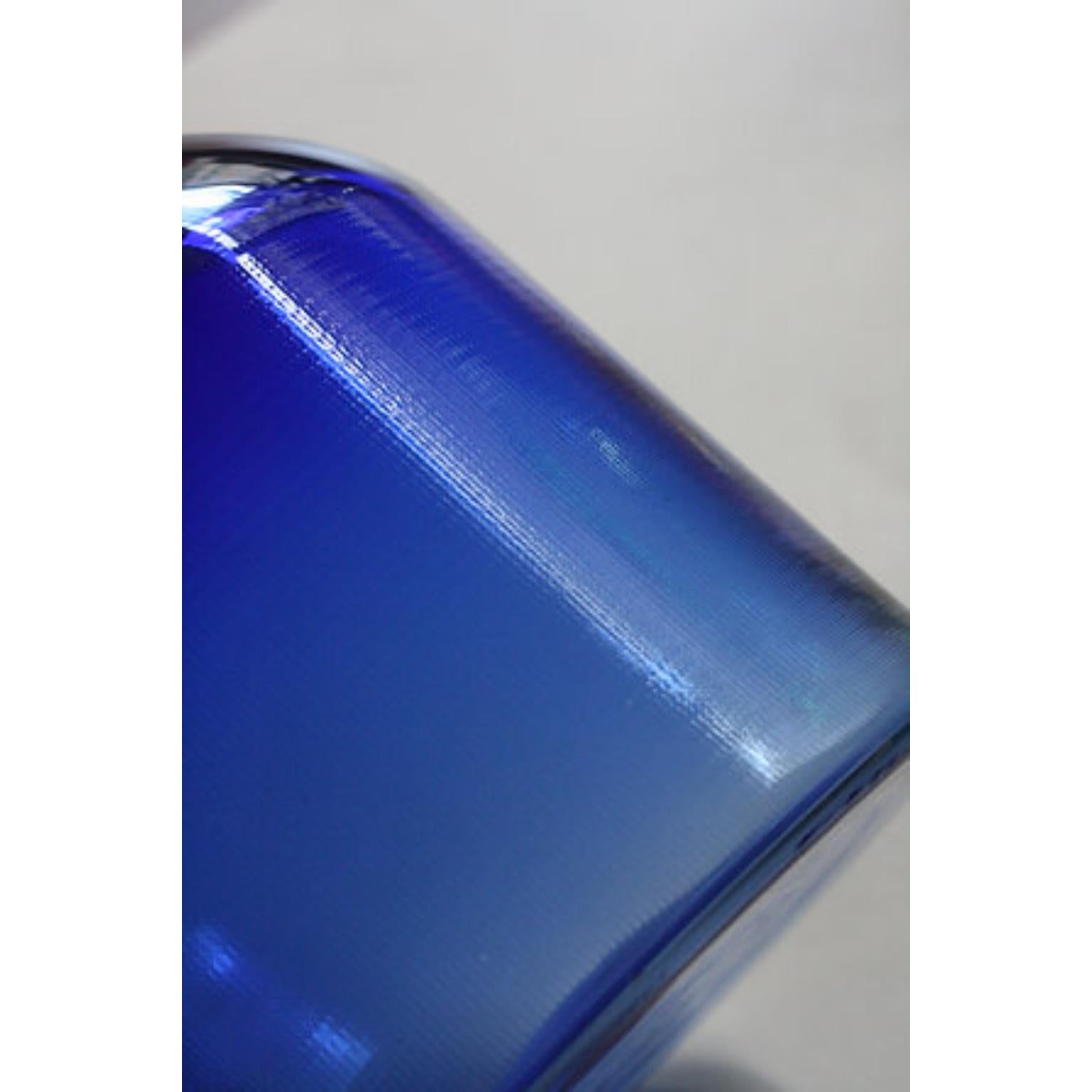 Jarrón Raw Berlin Azul S de Milena Kling Alemán en venta