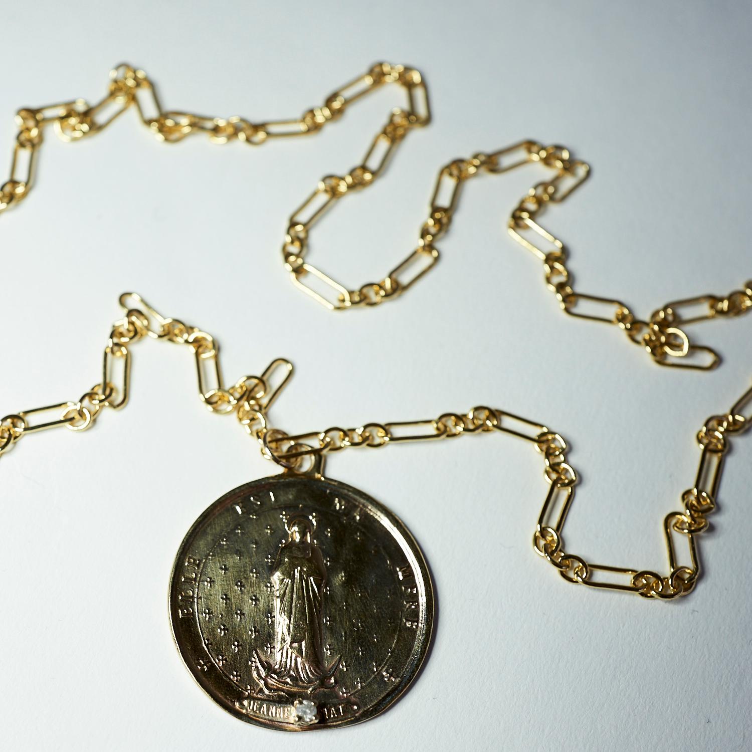Brilliant Cut Diamond Medal Coin Necklace Saint Jeanne Le Mat Chain J Dauphin For Sale