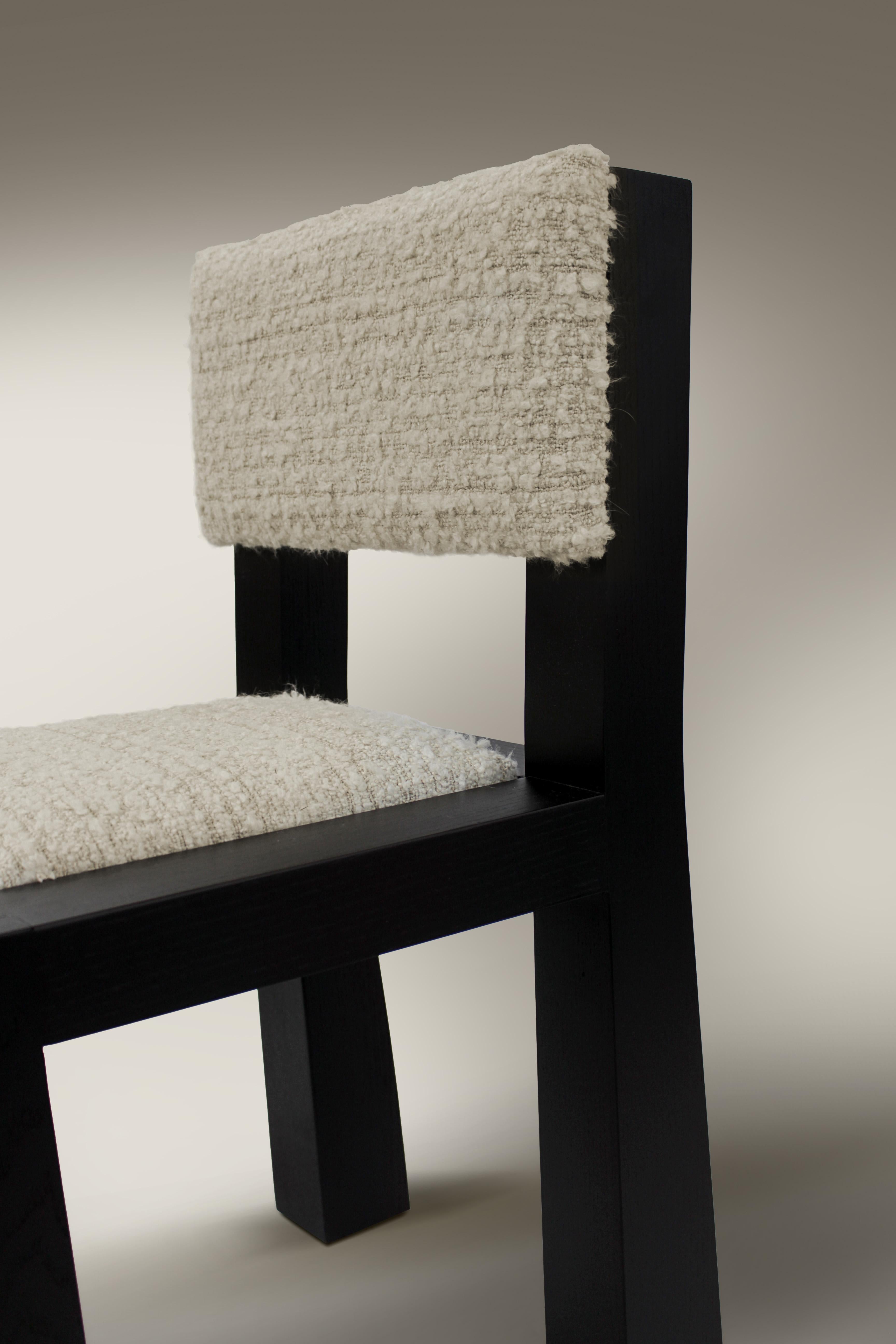 Raw Dining Chair Black Oak - Collector (Portugiesisch) im Angebot