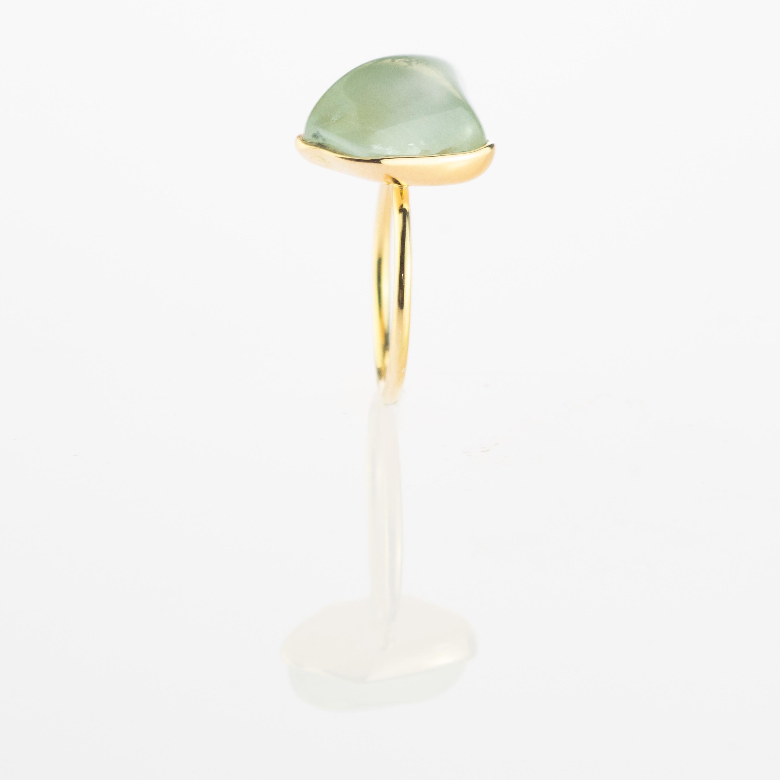 Aguamarina natural en bruto Anillo de cóctel artesanal de oro blanco de 18 quilates Intini Jewels Corte baguette en venta