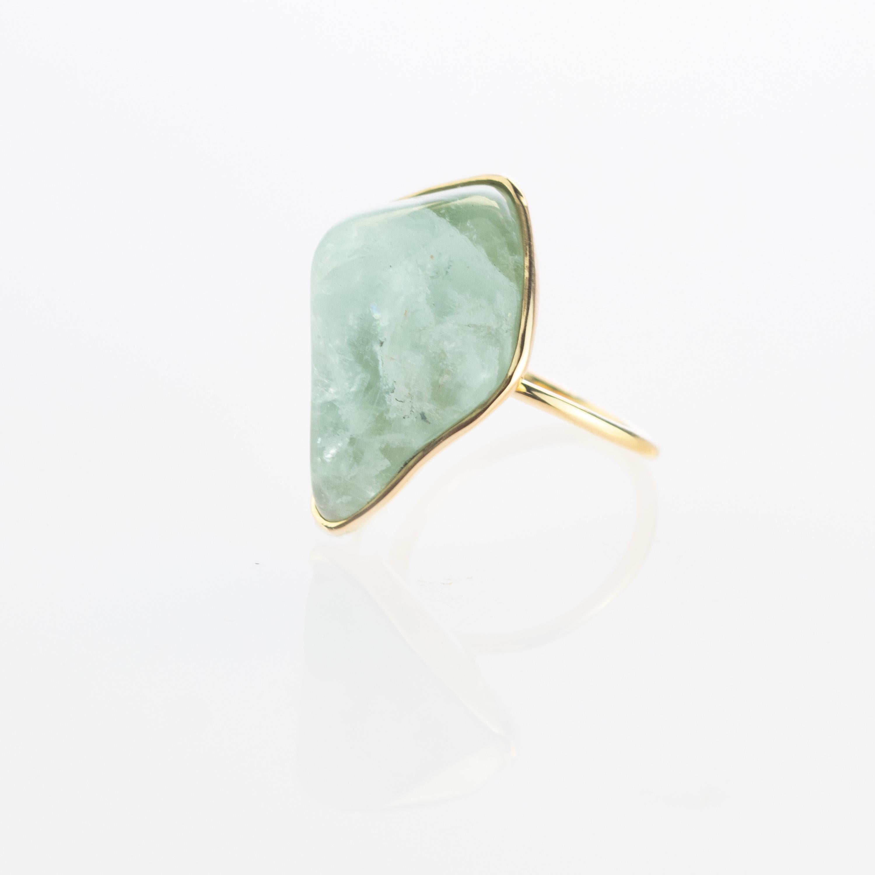 Anello Cocktail Artigianale con Acquamarina Naturale Grezza in Oro Bianco 18 Carati Intini Jewels In condizioni Nuovo in vendita a Milano, IT