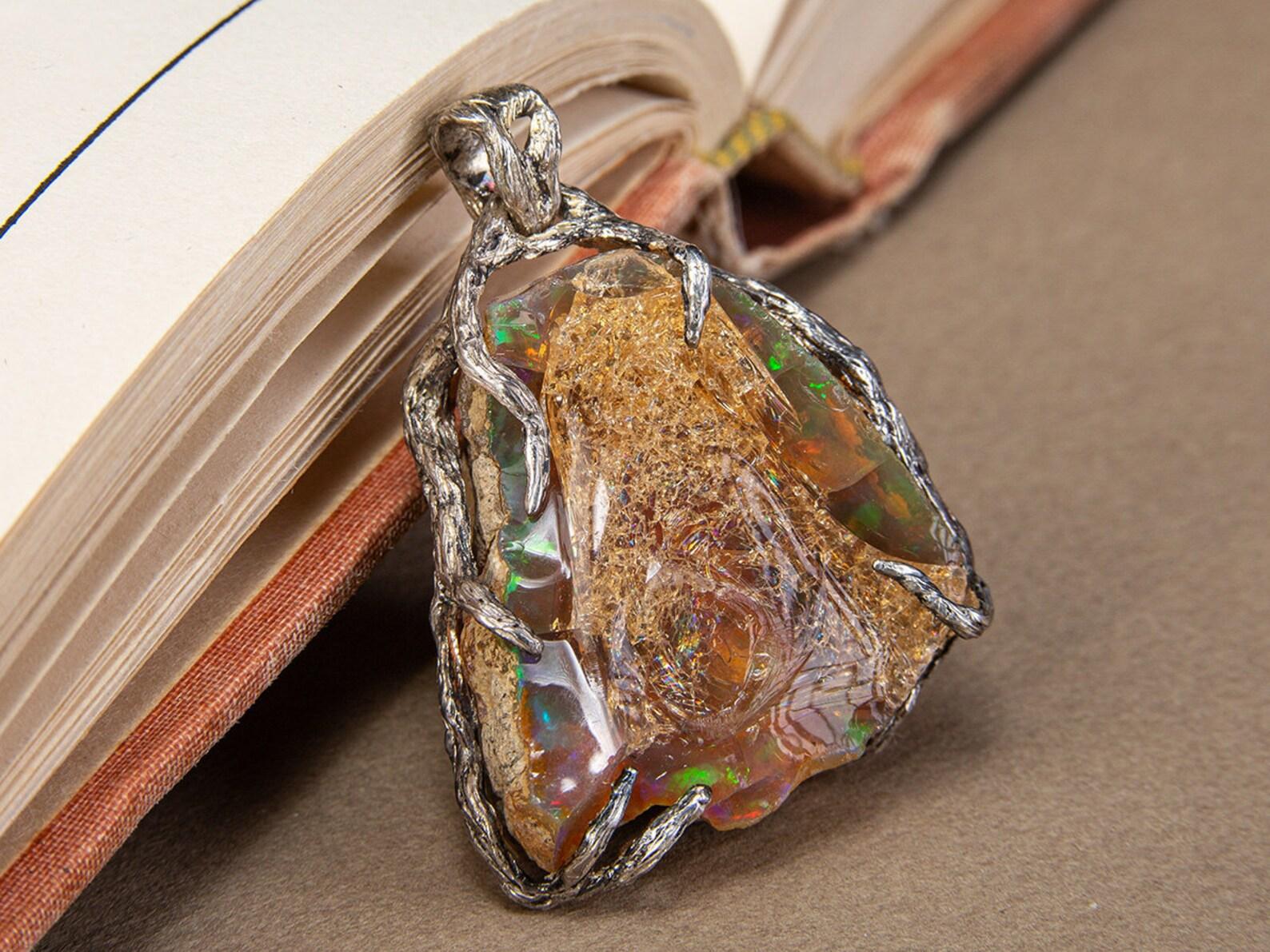 Raw Opal Silver Pendant Natural Rainbow Ethiopian Crystal Brown Multicolor Gem In New Condition For Sale In Berlin, DE