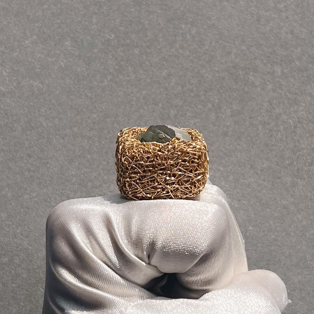 Raw Pyrit bold Statement Cocktail-Ring Einzigartig in 14 k gf (Ungeschliffen) im Angebot