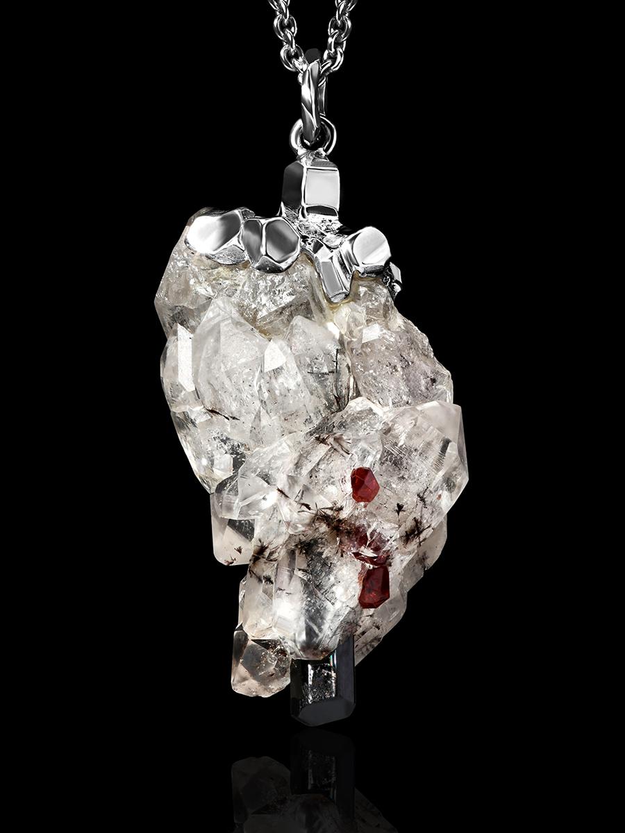 Roher Bergkristall Granat Schwarzer Turmalin Silber Halskette Natürlicher Lotr Stil Geschenk im Angebot 5
