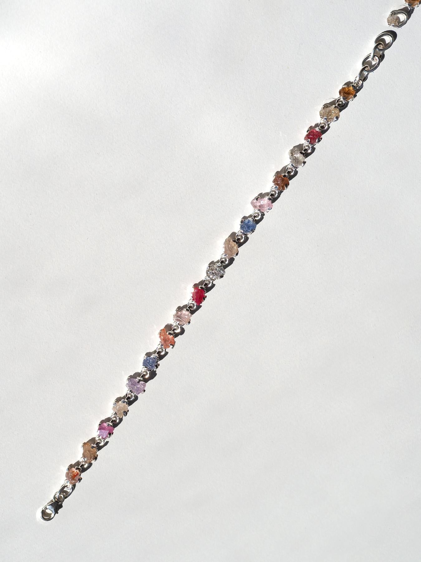 Saphir brut Bracelet en argent Rose Jaune Rouge Bleu Violet Saphir Naturel Bijouxr Unisexe en vente