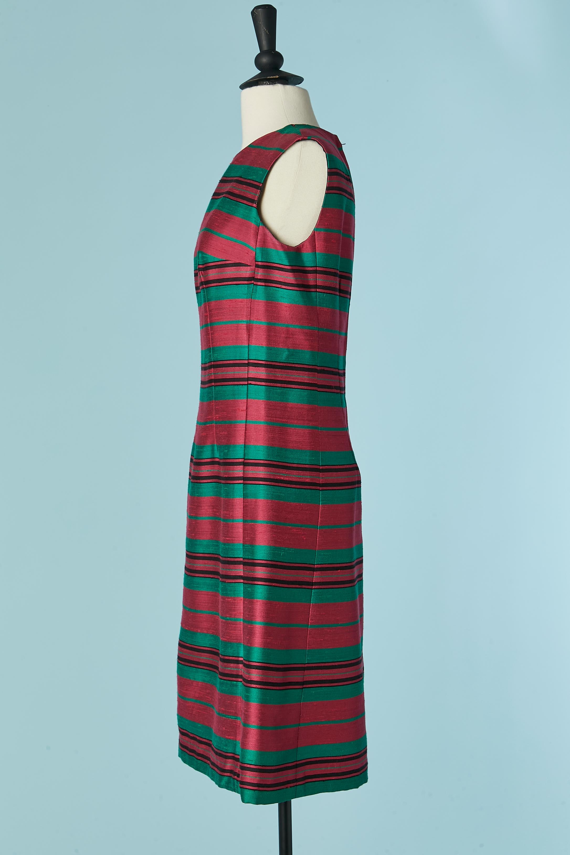 Raw silk dress and coat ensemble whit pink and green striped Circa 1960's For Sale 3