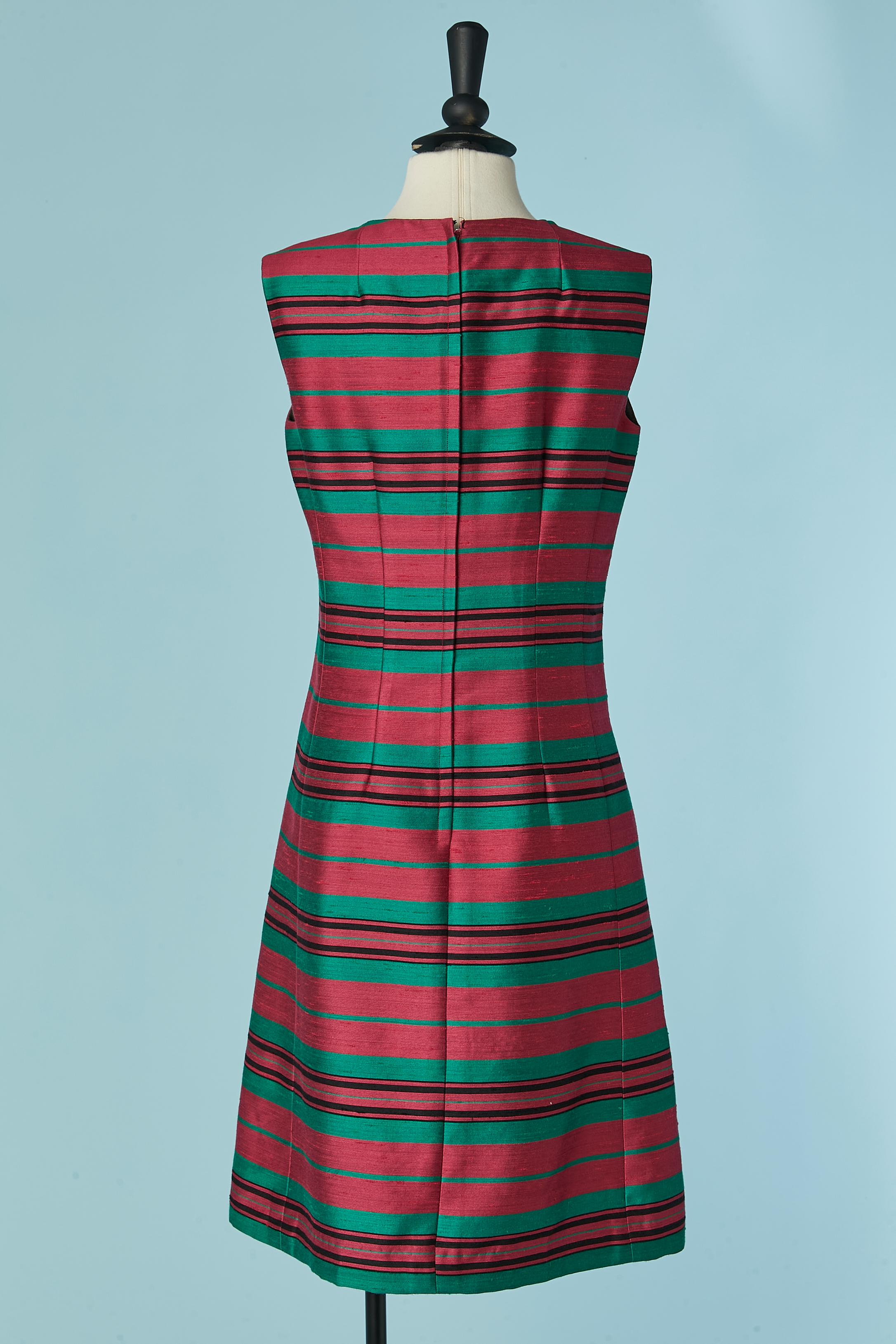 Raw silk dress and coat ensemble whit pink and green striped Circa 1960's For Sale 4