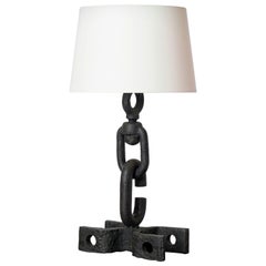Lampe de table en fer massif brut, France, années 1970