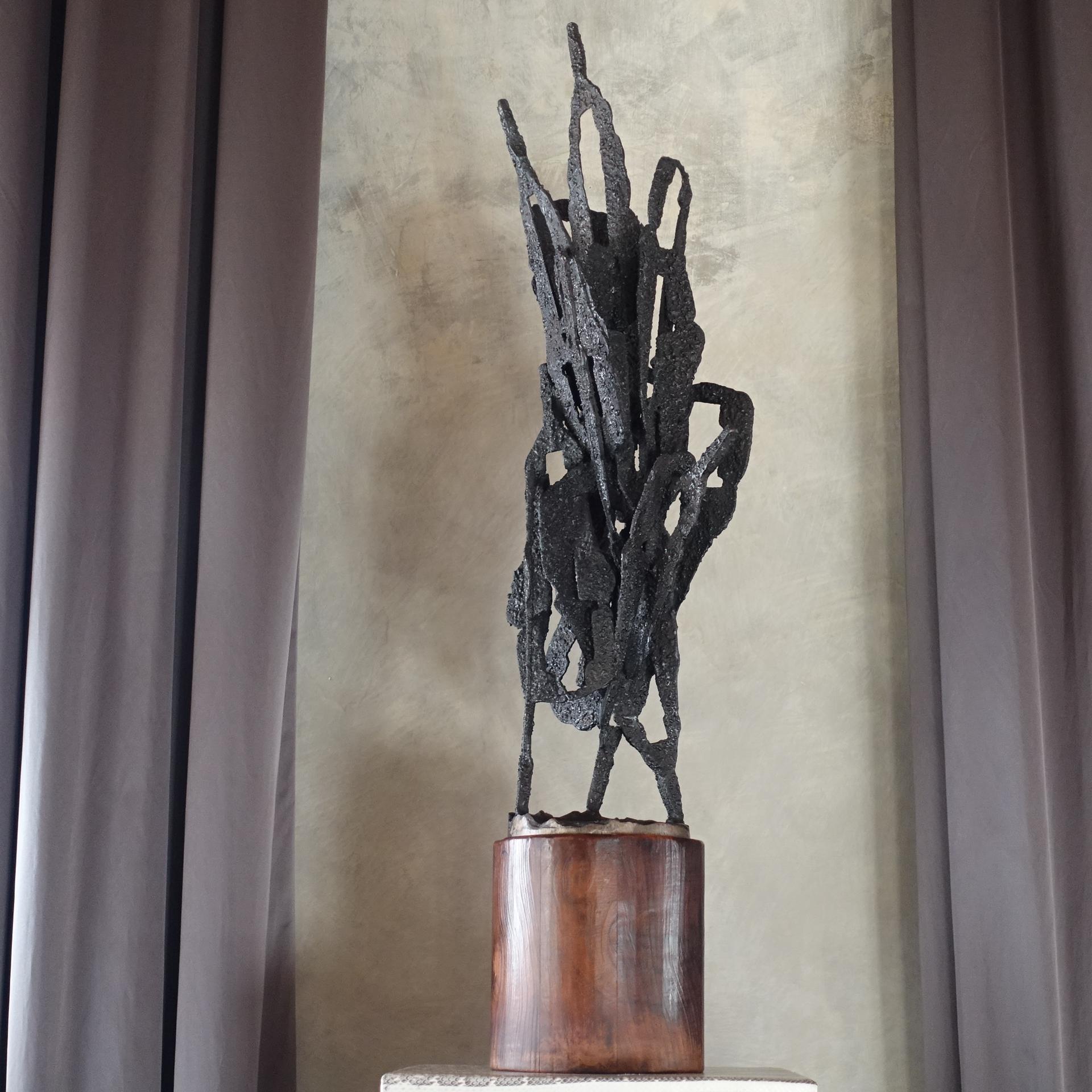 Raw Steel Abstract Sculpture by Antonio Murri, Wood Base, Italy, circa 1970s In Good Condition In Firenze, IT