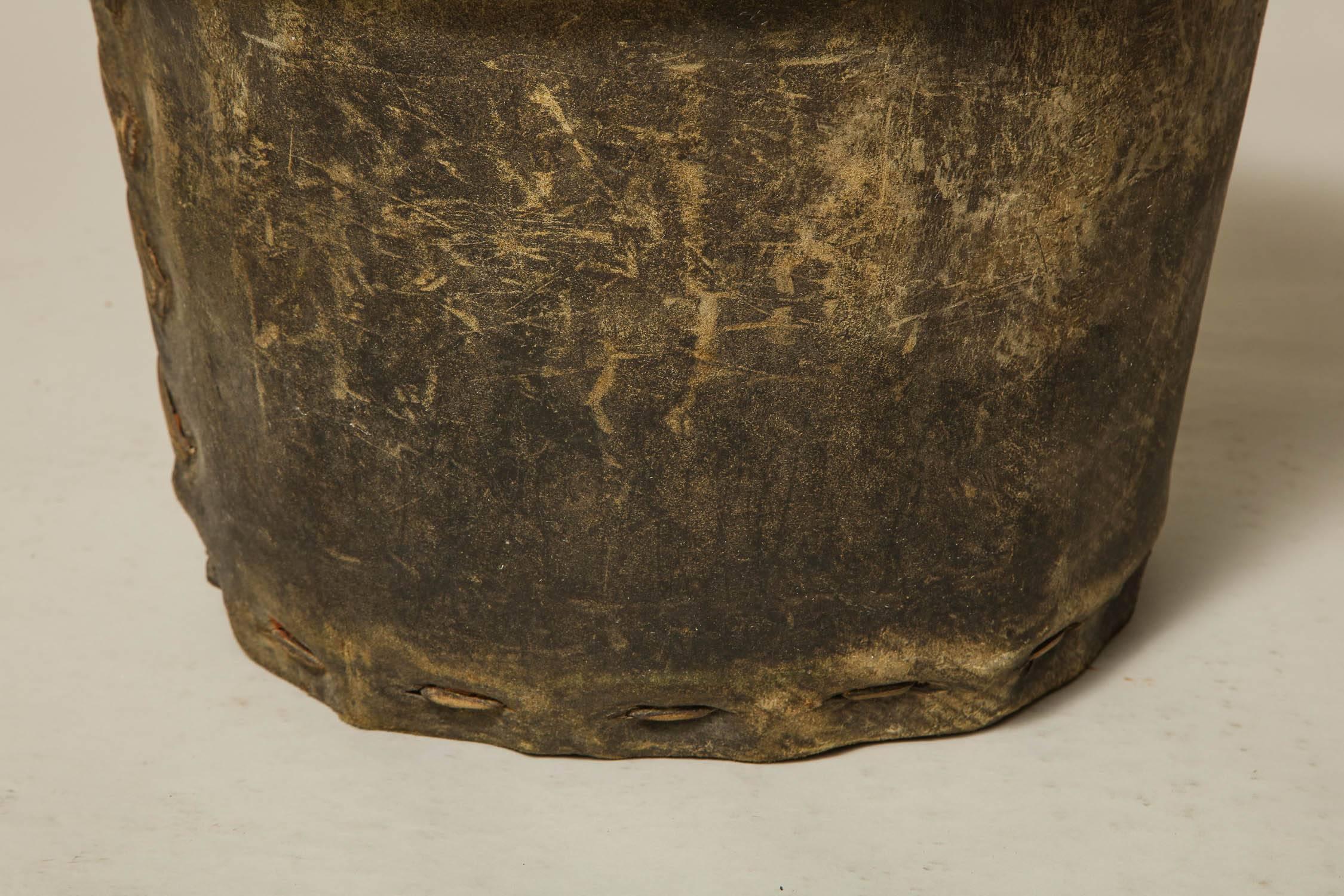 Rawhide Log Bucket In Good Condition In Greenwich, CT