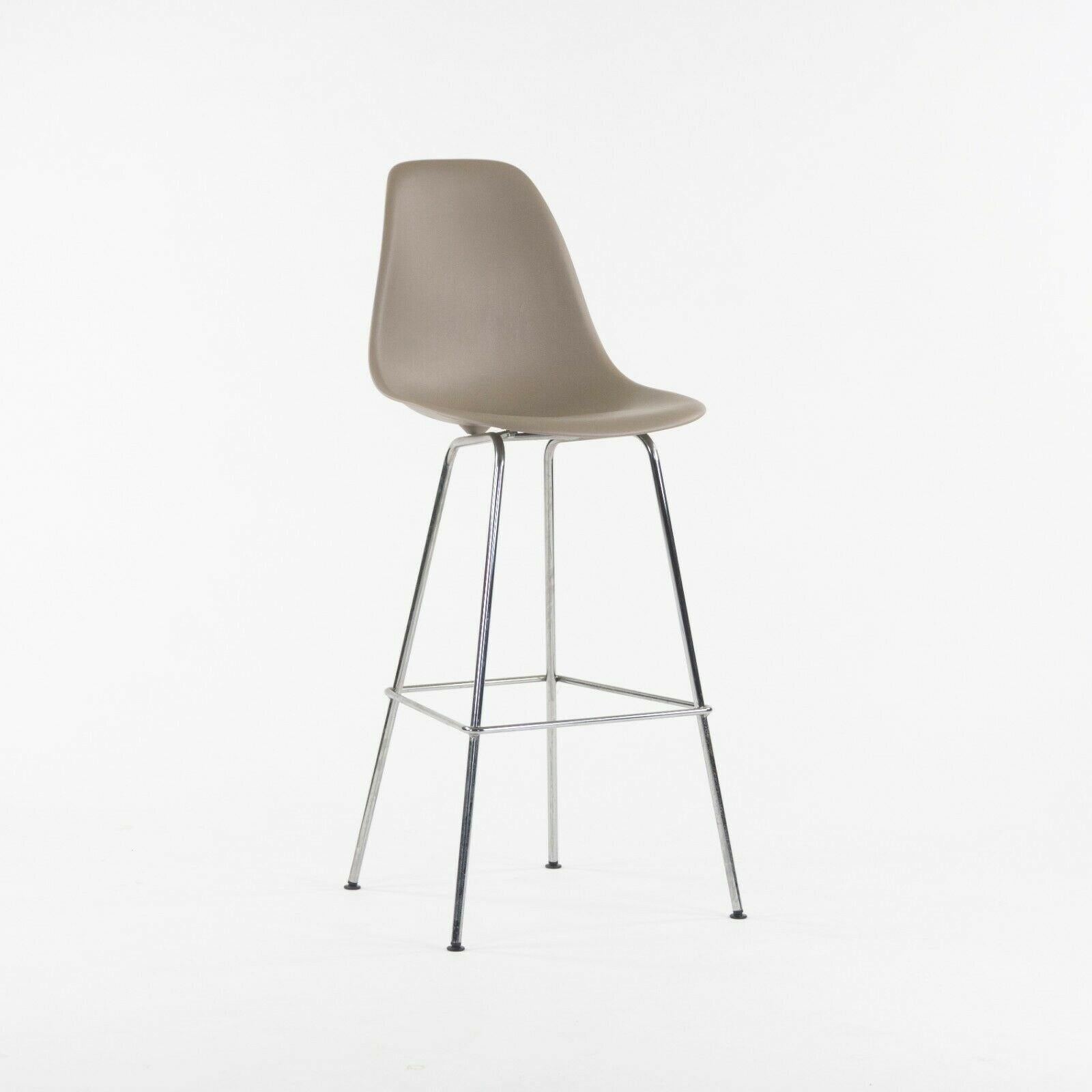 Modern Ray and Charles Eames Herman Miller Molded Shell Bar Stool Chair Sparrow Grey
