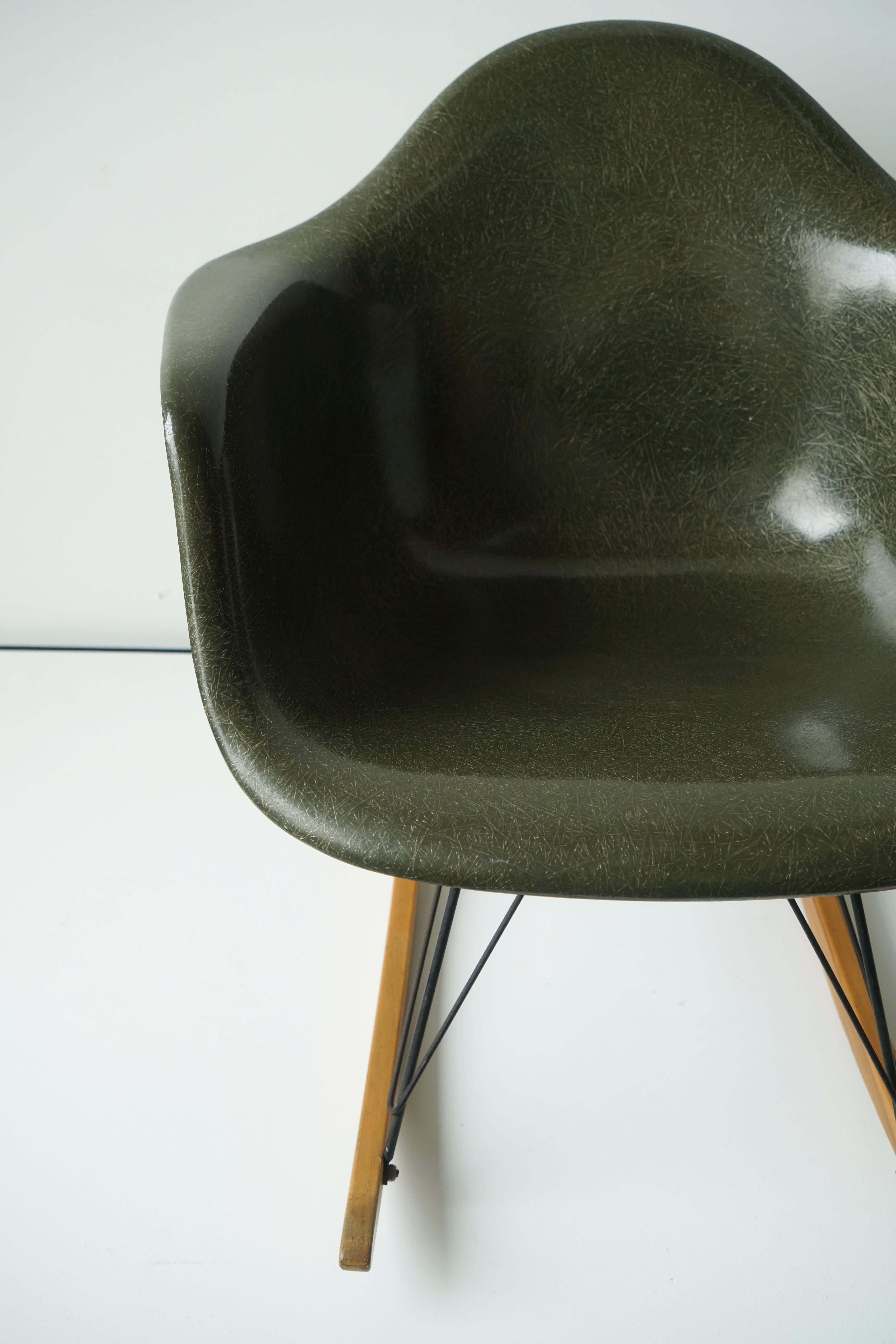 Ray and Charles Eames Rar Rocking Chair Herman Miller, Forest Green 1965 3
