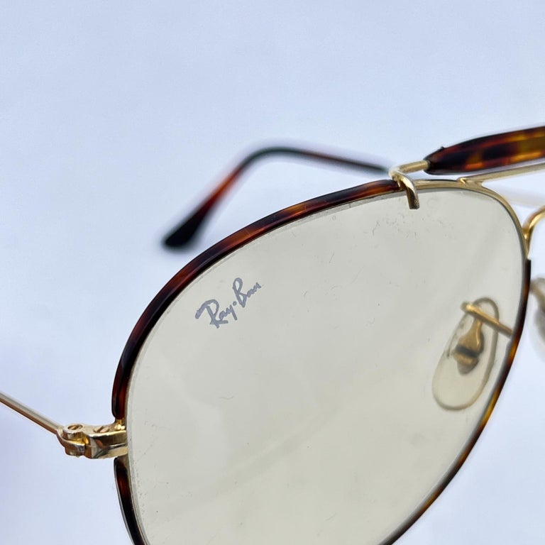 Ray-Ban Bausch & Lomb Vintage Gold Outdoorsman Aviator Sunglasses In Excellent Condition For Sale In Rome, Rome