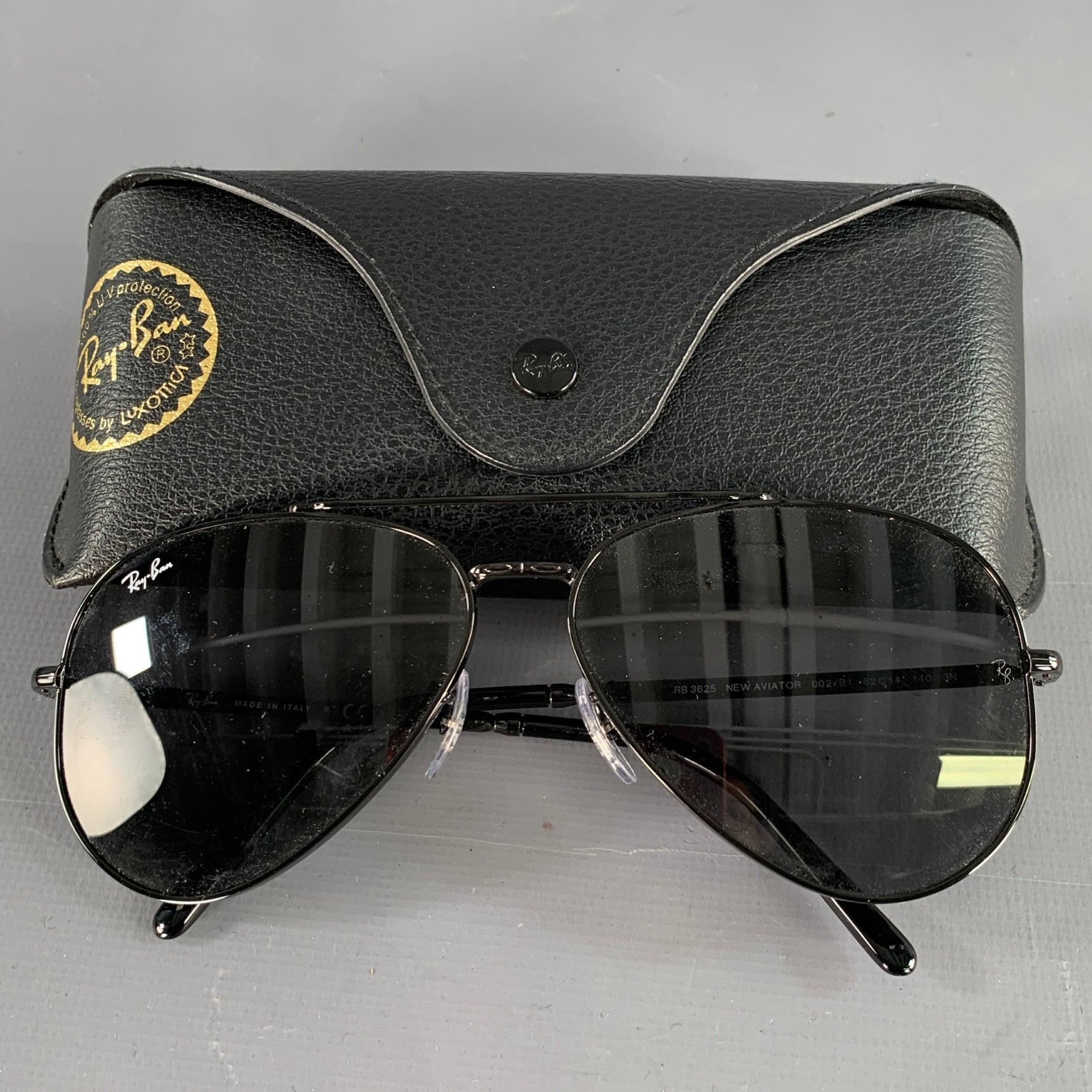 Ray-Ban New Aviator Lunettes de soleil en métal noir en vente 2