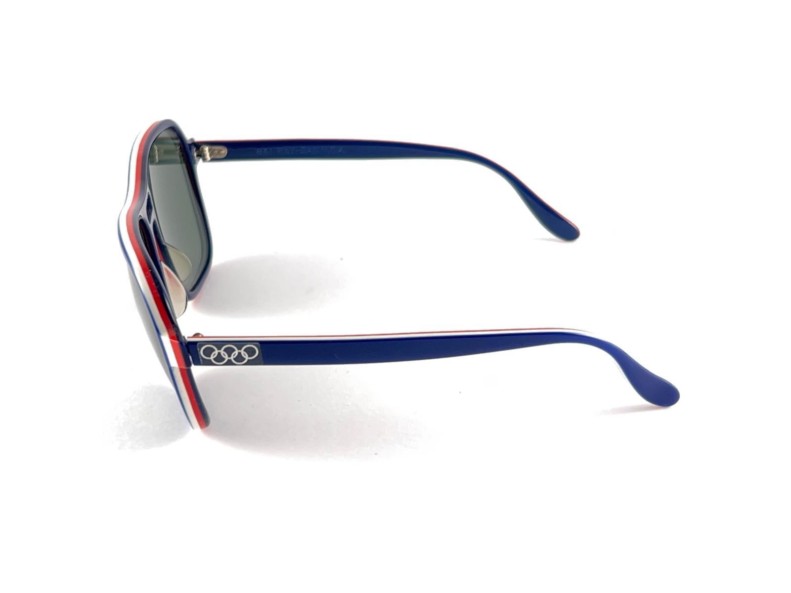Ray Ban Vintage B&L Stateside Blau Rot Weiß Grün Sport Lens-Sonnenbrille USA für Damen oder Herren im Angebot