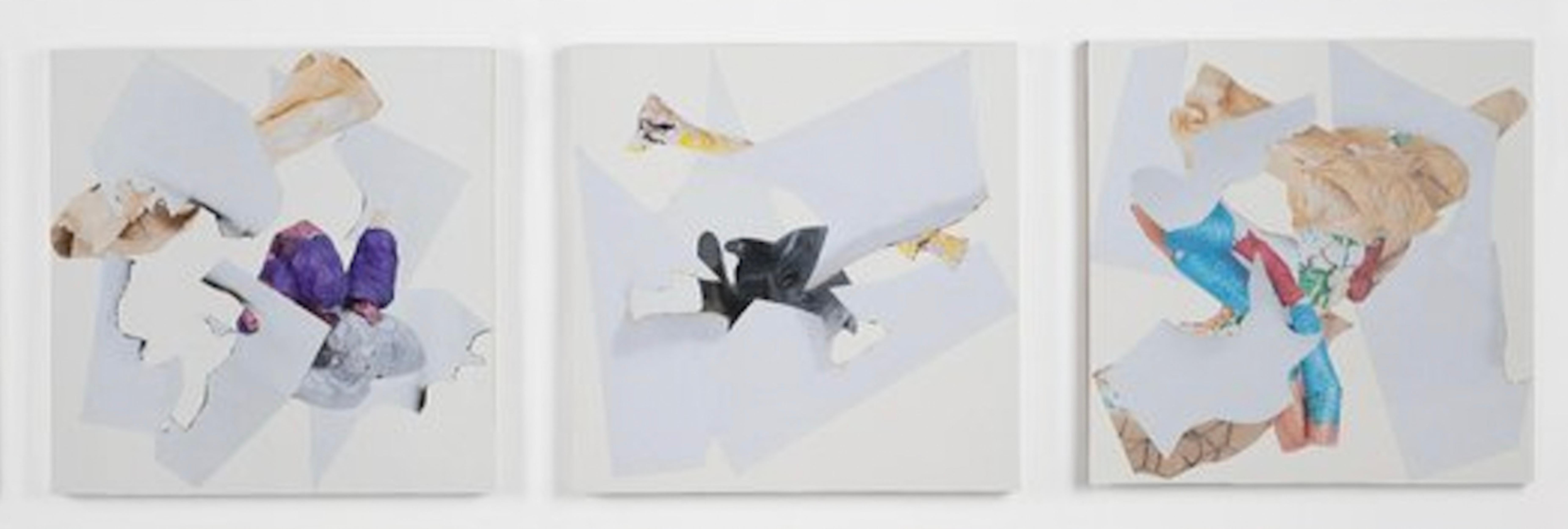 Installazione Such Small Hands (Collage montato su pannello quadrato in gruppi) - Abstract Painting Grigio di Ray Beldner