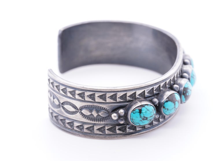 Ray Bennett Navajo Sterling Silver 7 Oval Blue-Black Turquoise Heavy Cuff For Sale 1