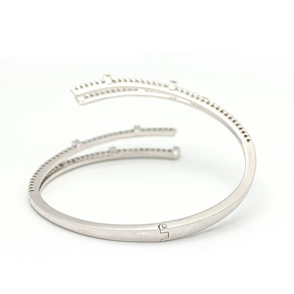 RAY bracelet in white gold and diamonds. For Sale 1