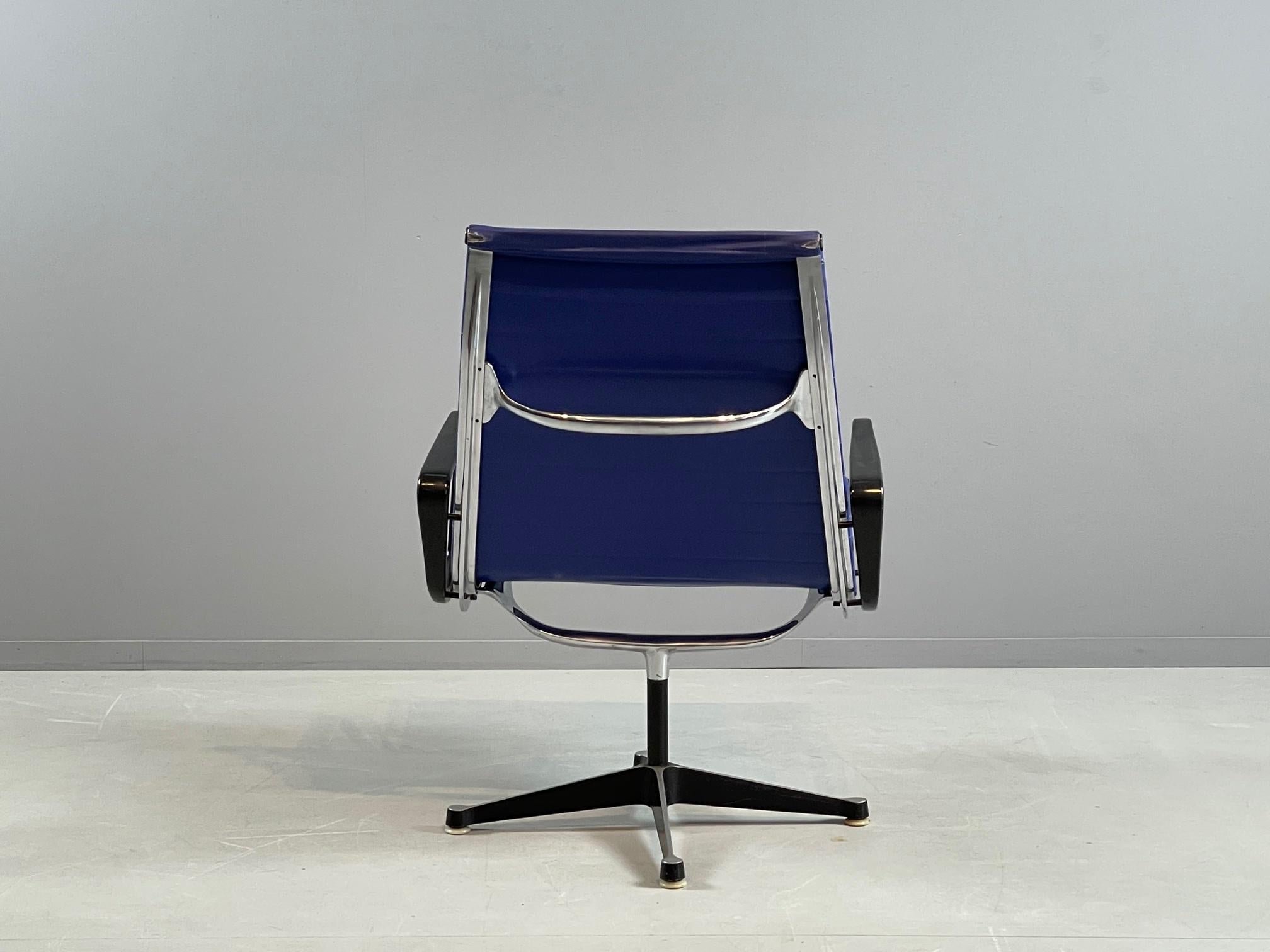 Ray & Charles Eames EA 116 / Vinyl Blue Swivel Lounge Chair, by Herman Miller 3