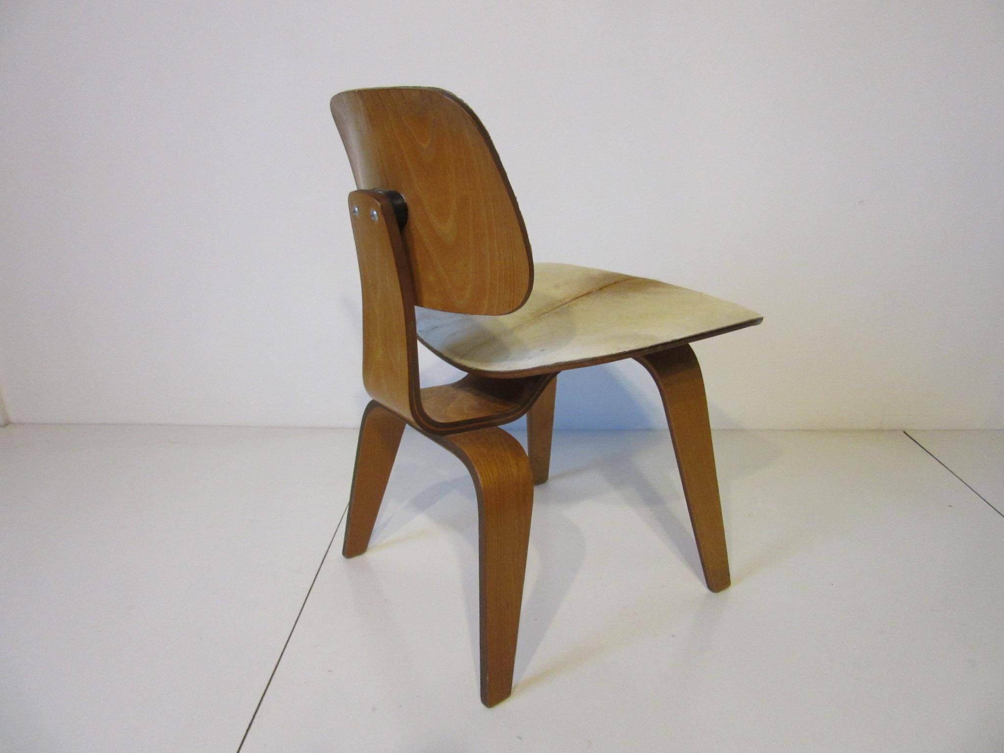 American Ray & Charles Eames Slunk Skin DCW for Evans Company For Sale
