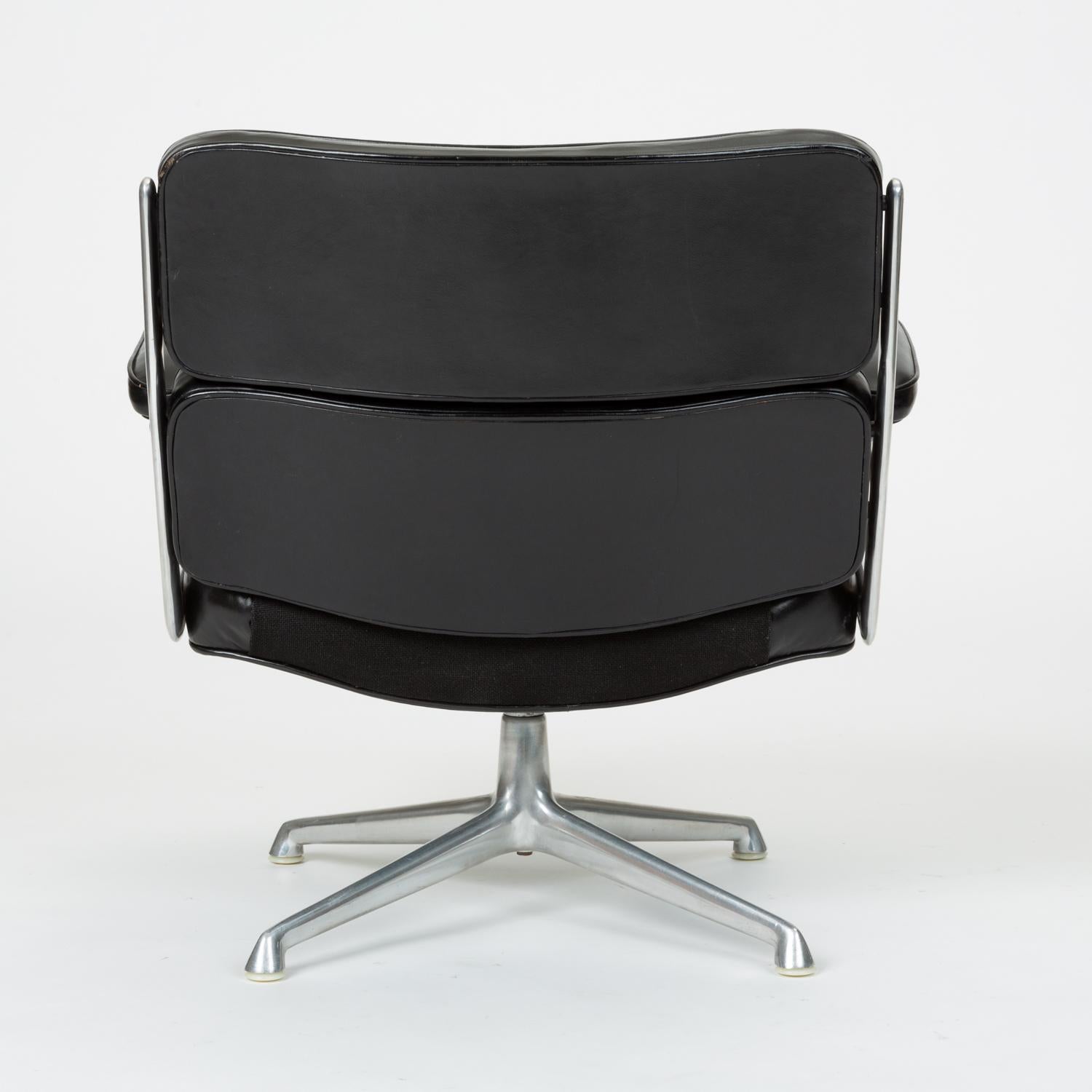 Ray and Charles Eames Time Life Lobby Chair in Black Leather 1