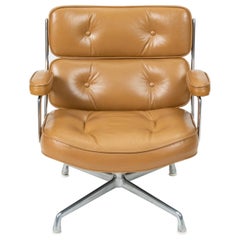 Ray + Charles Eames Time Life Lobby Chair en cuir camel