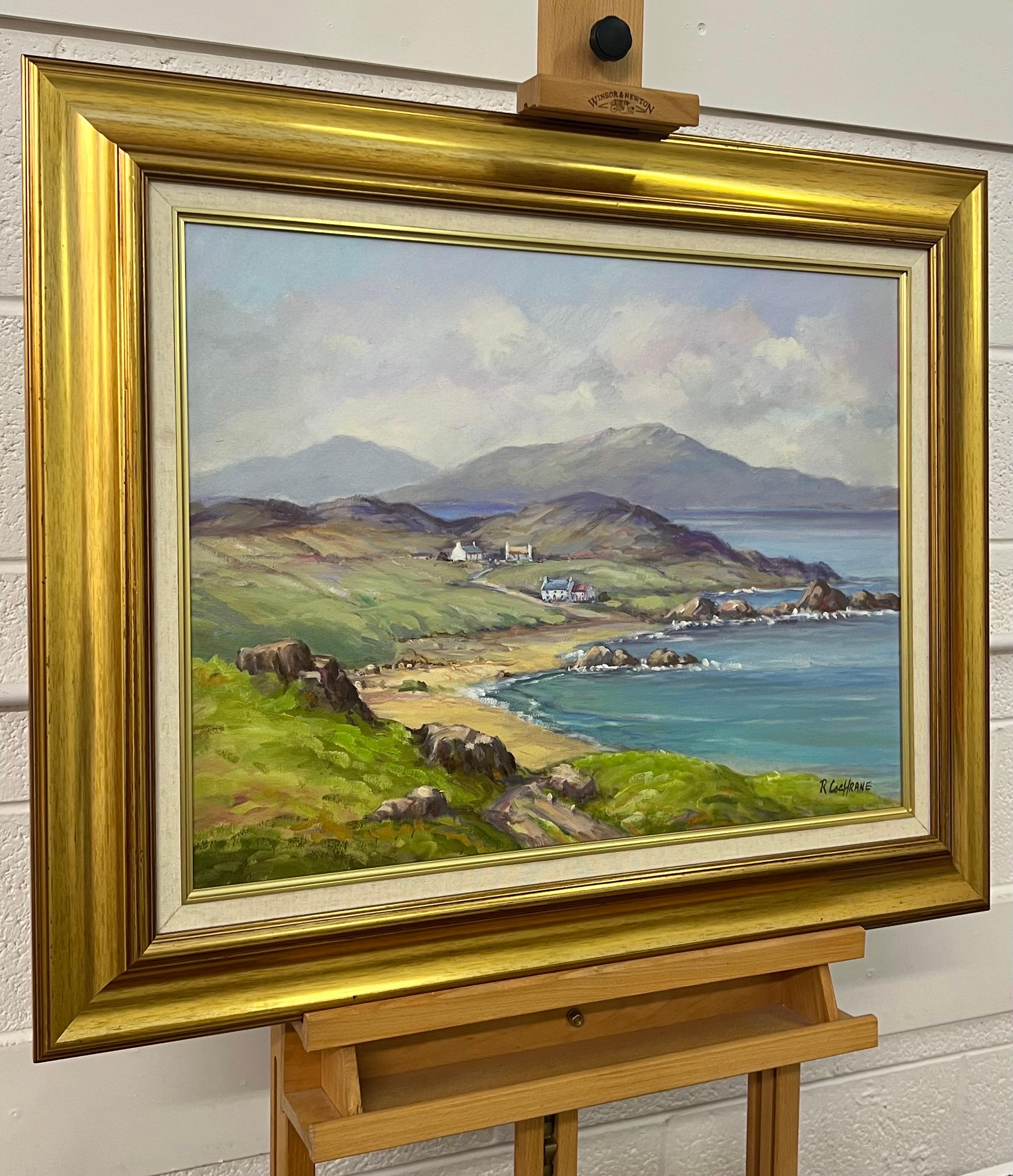 Oceano Atlantico dalla costa dell'Irlanda con cottage in collina - Painting di Ray Cochrane