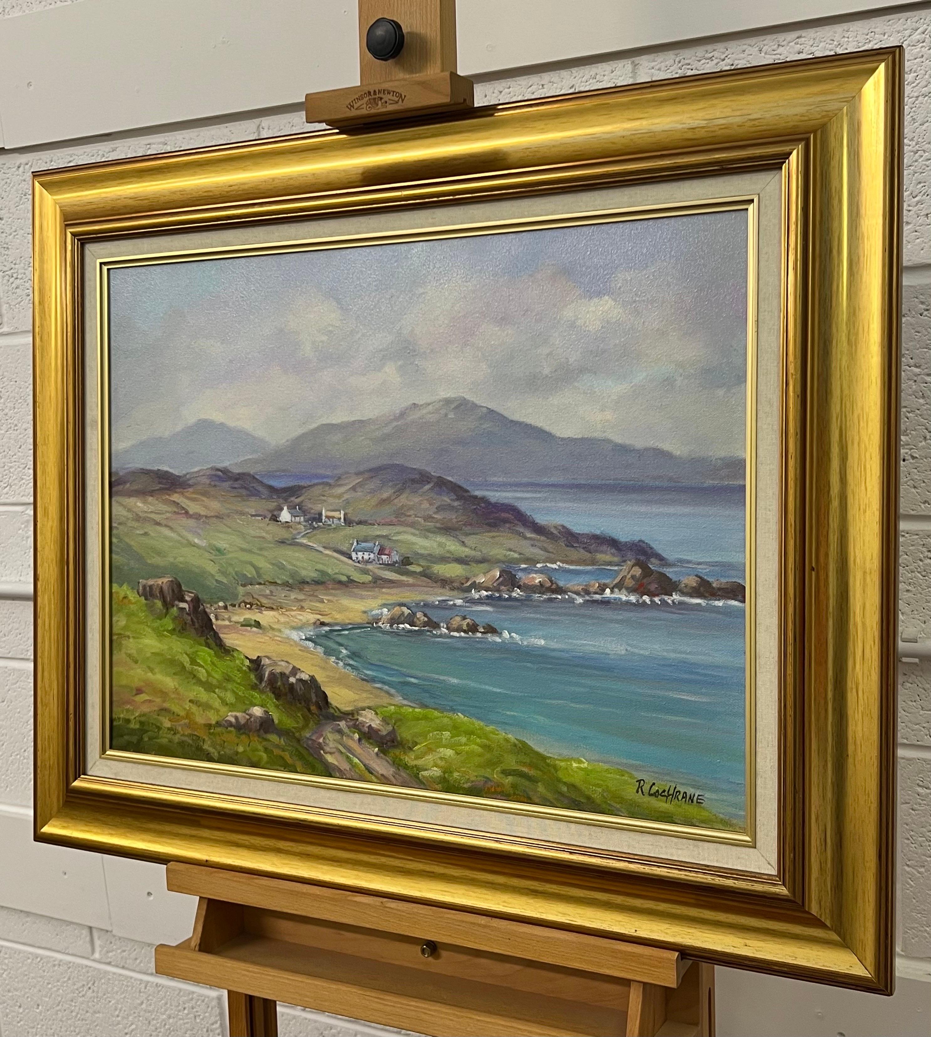 Quadro post-impressionista d'epoca raffigurante l'Oceano Atlantico dalla costa dell'Irlanda con cottage in collina, opera dell'artista irlandese del XX secolo Ray Cochrane. 

L'arte misura 24 x 18 pollici 
La cornice misura 31 x 25 pollici 

Questo