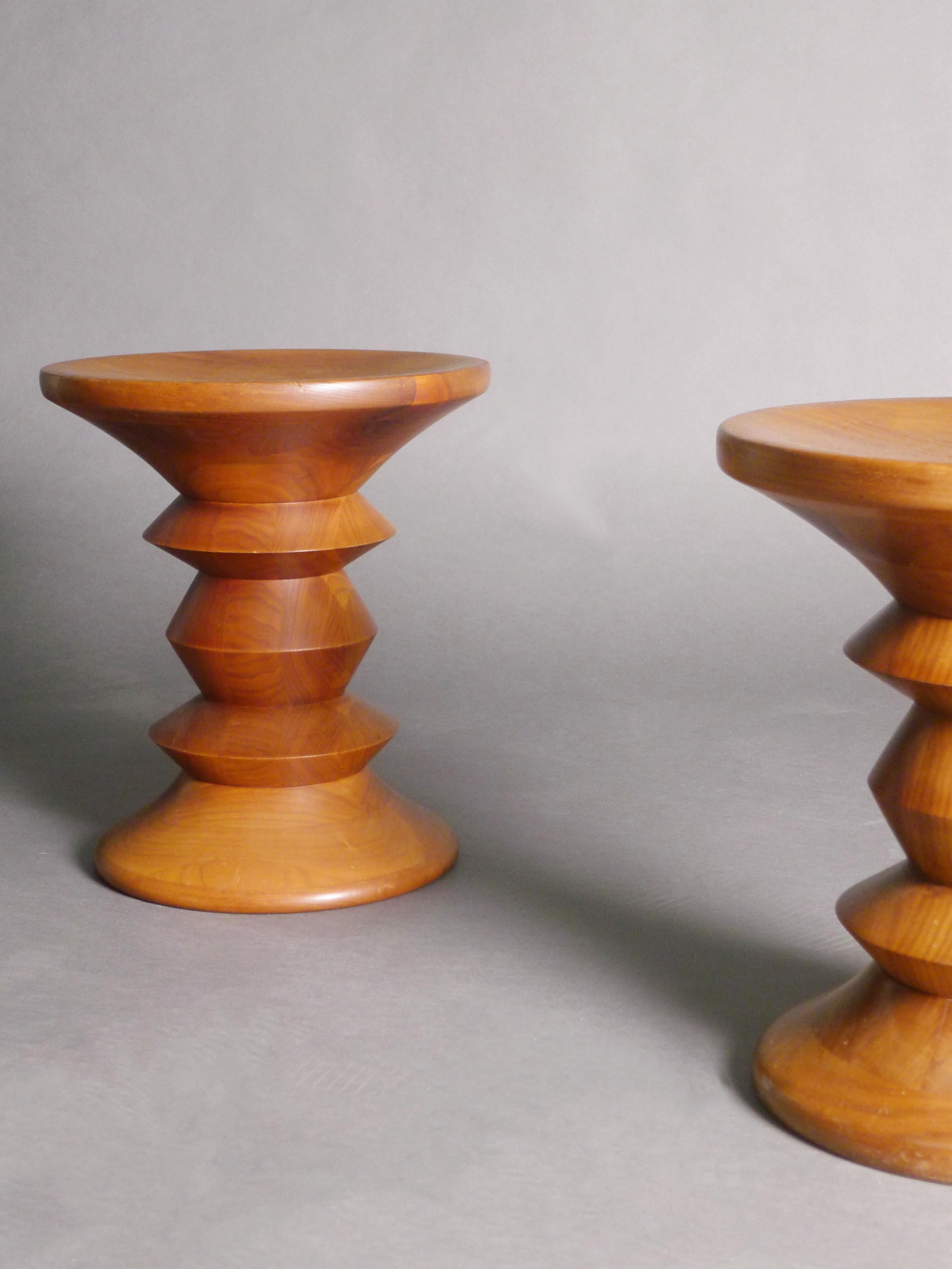 American Ray Eames, Time Life Stool, model C, original Herman Miller production 1960s