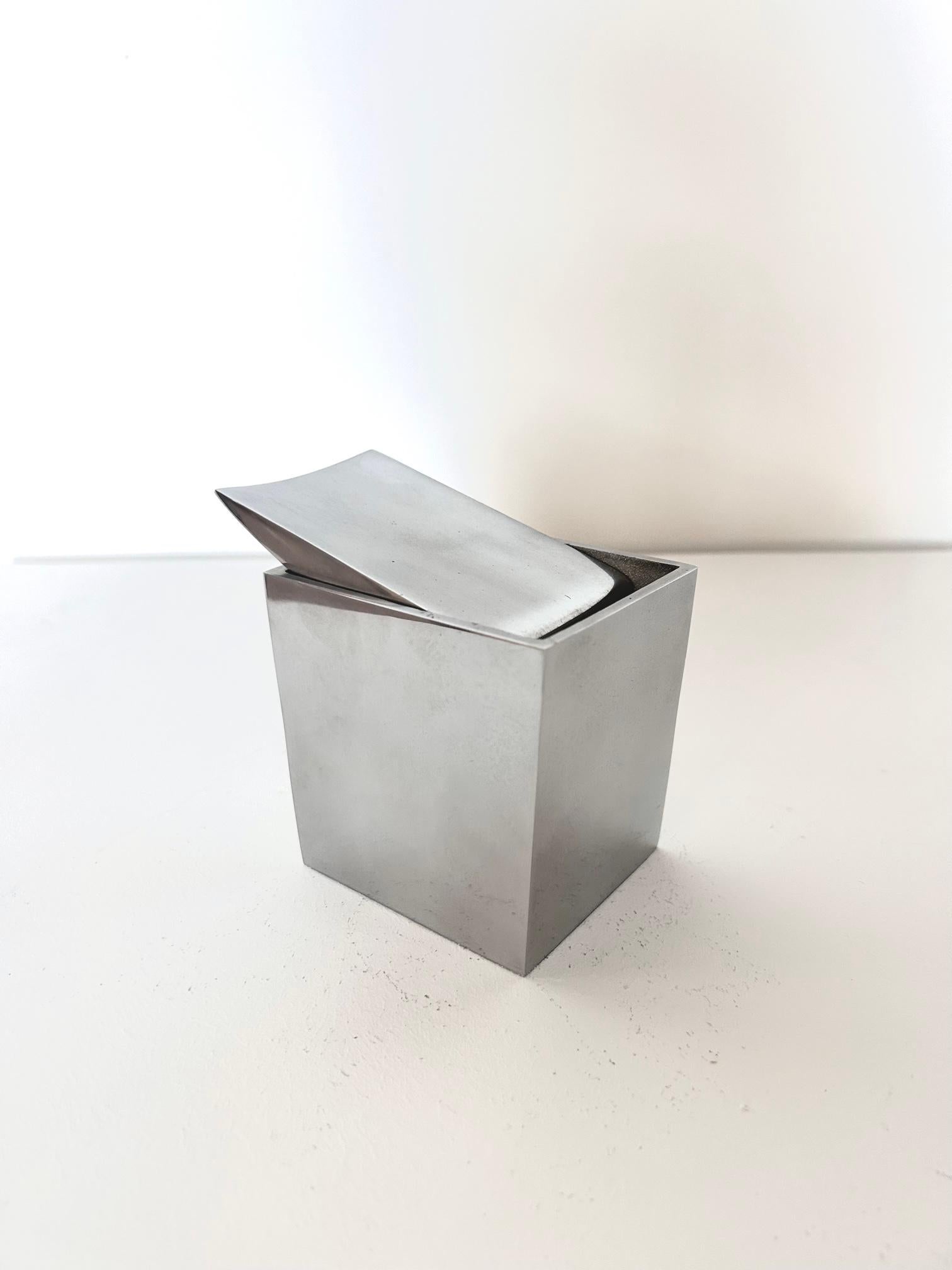 Ray Hollis ashtray by Philippe Starck, XO, 1990s For Sale 1