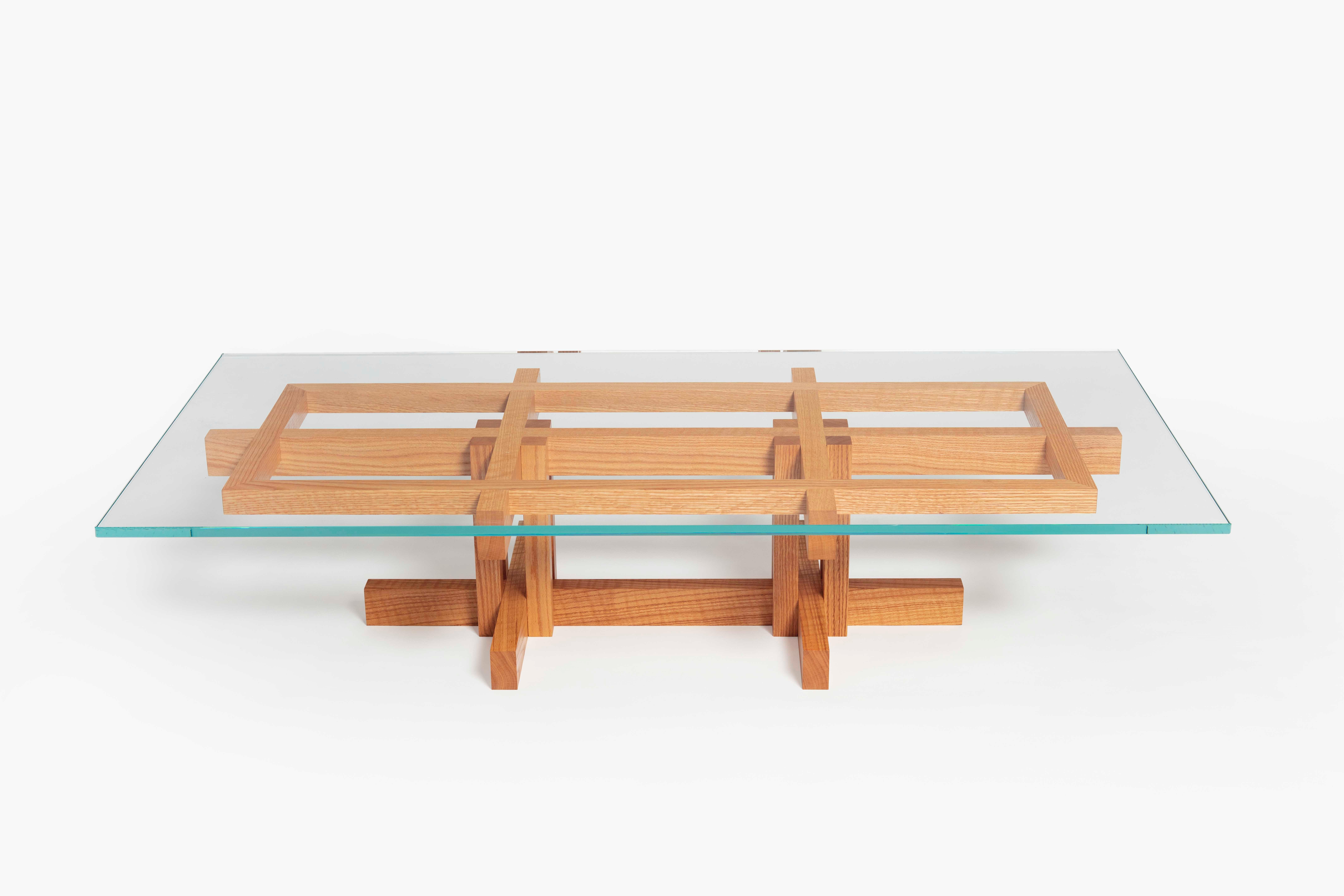 Ray Kappe RK11 coffee table in red oak by Original in Berlin, Germany, 2020

California Modernism is synonymous with sophisticated minimal structures, featuring open plan design and indoor-outdoor living, inspired by traditional Japanese