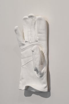 ST. ROPER - Sculpture de gant blanc, sérigraphiée et imprimée en 3D