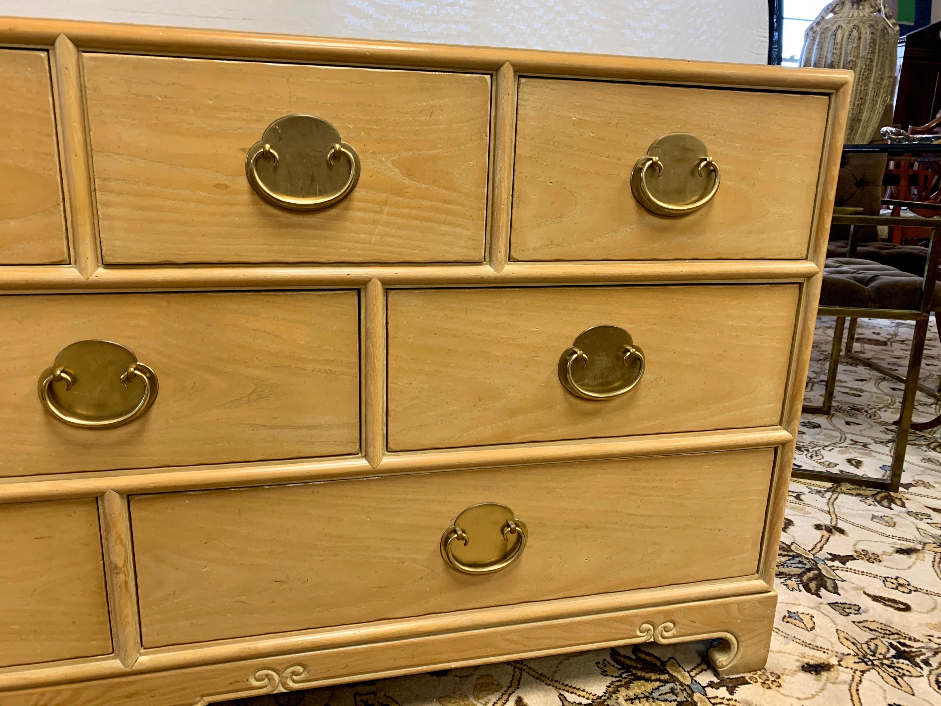 Ray Sabota Signed Century Nine Drawer Dresser In Good Condition In West Hartford, CT