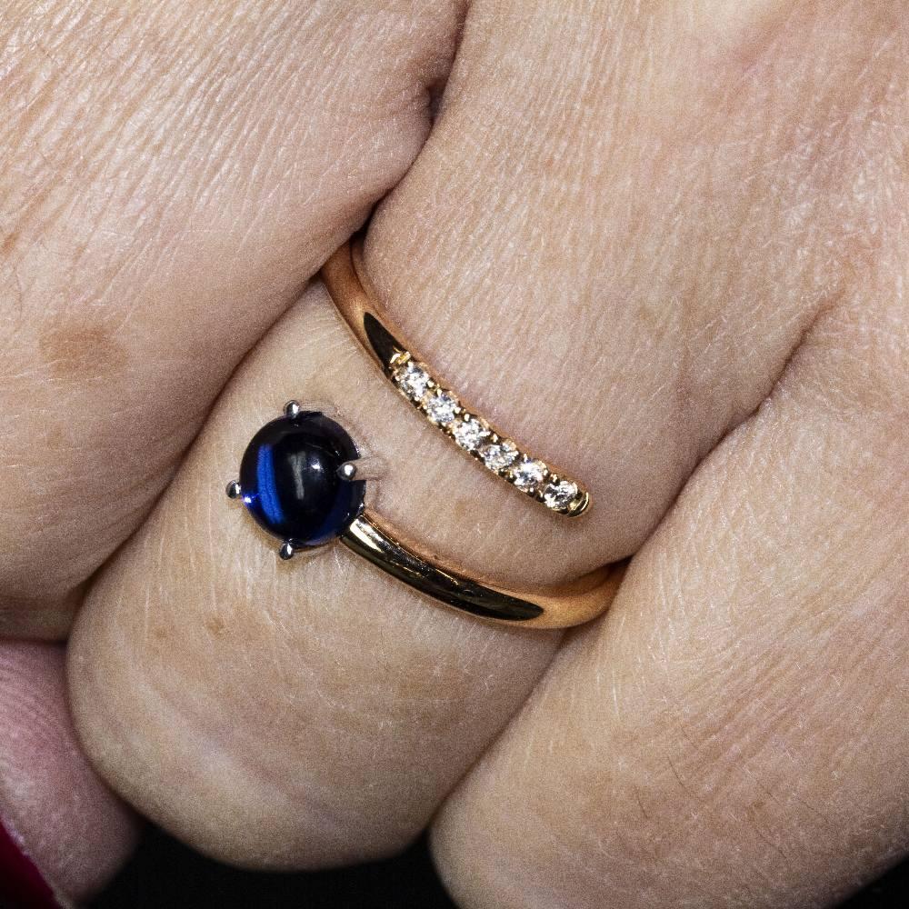 RAY Sapphire and Gold Ring For Sale 2