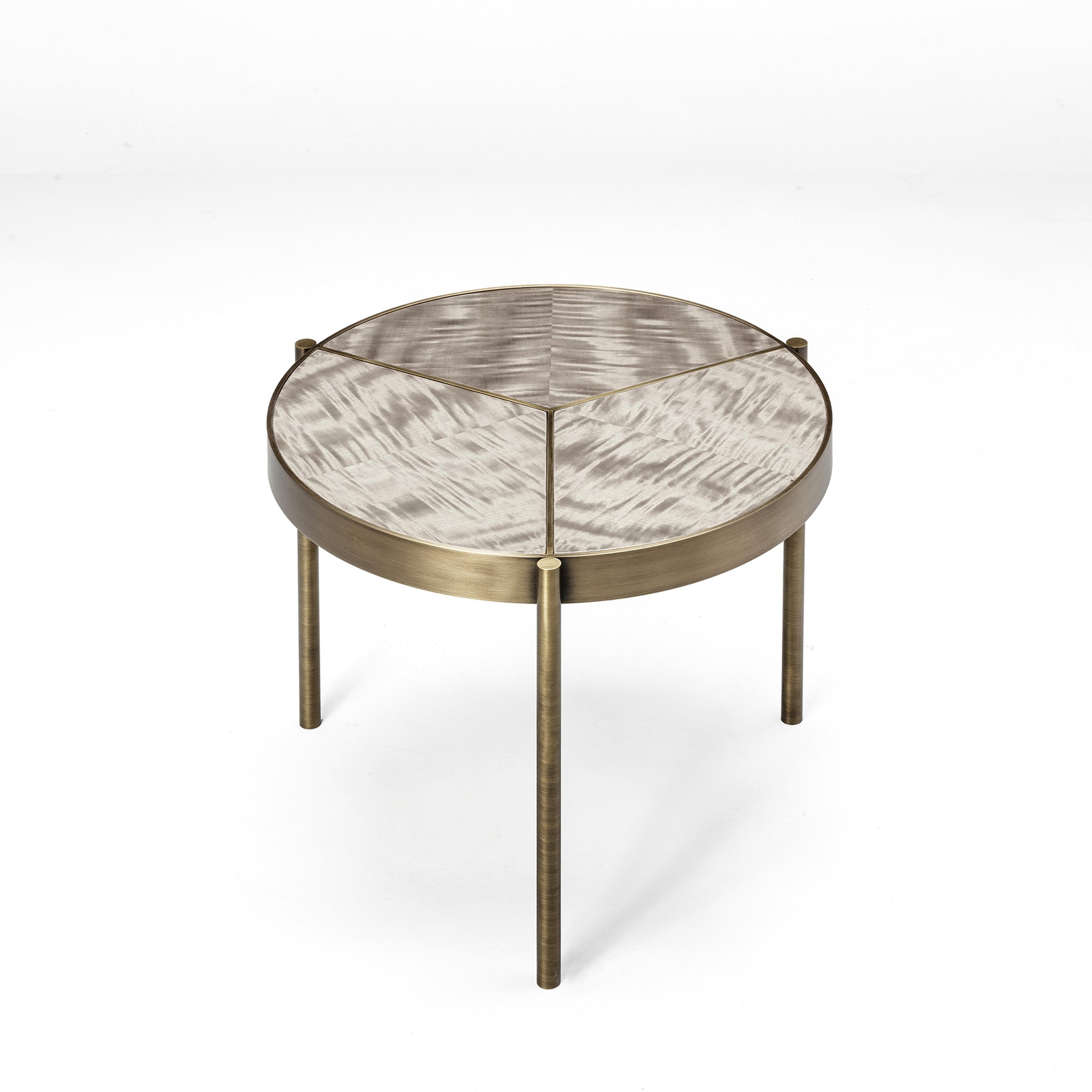 Ray Side Table, in Bronze and Marron VITA Marble Top, Handmade by Duistt

Ray side table is a combination of elegance and versatility. its three delicate rays confine division to the tabletop, allowing customization and creativity with our range of