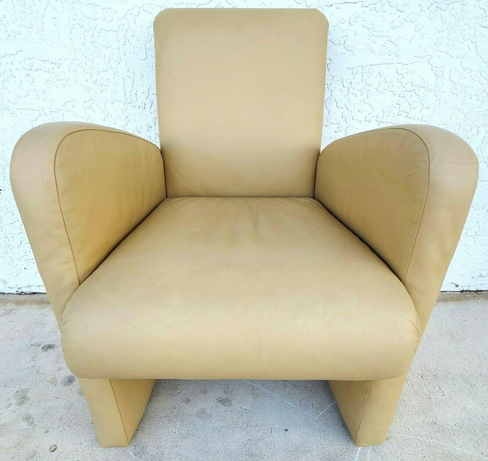 Set of 2 Only Ray Wilkes Chiclet Style Leather Club Chairs In Good Condition In Lake Worth, FL