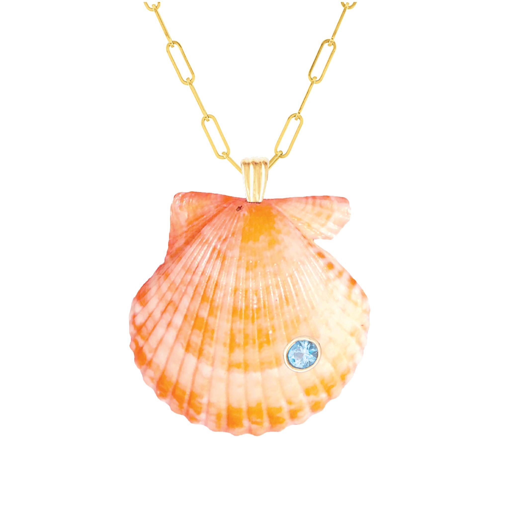 Round Cut Raya Natural Shell Pendant with 14k Gold and Natural Blue Topaz Gemstone For Sale