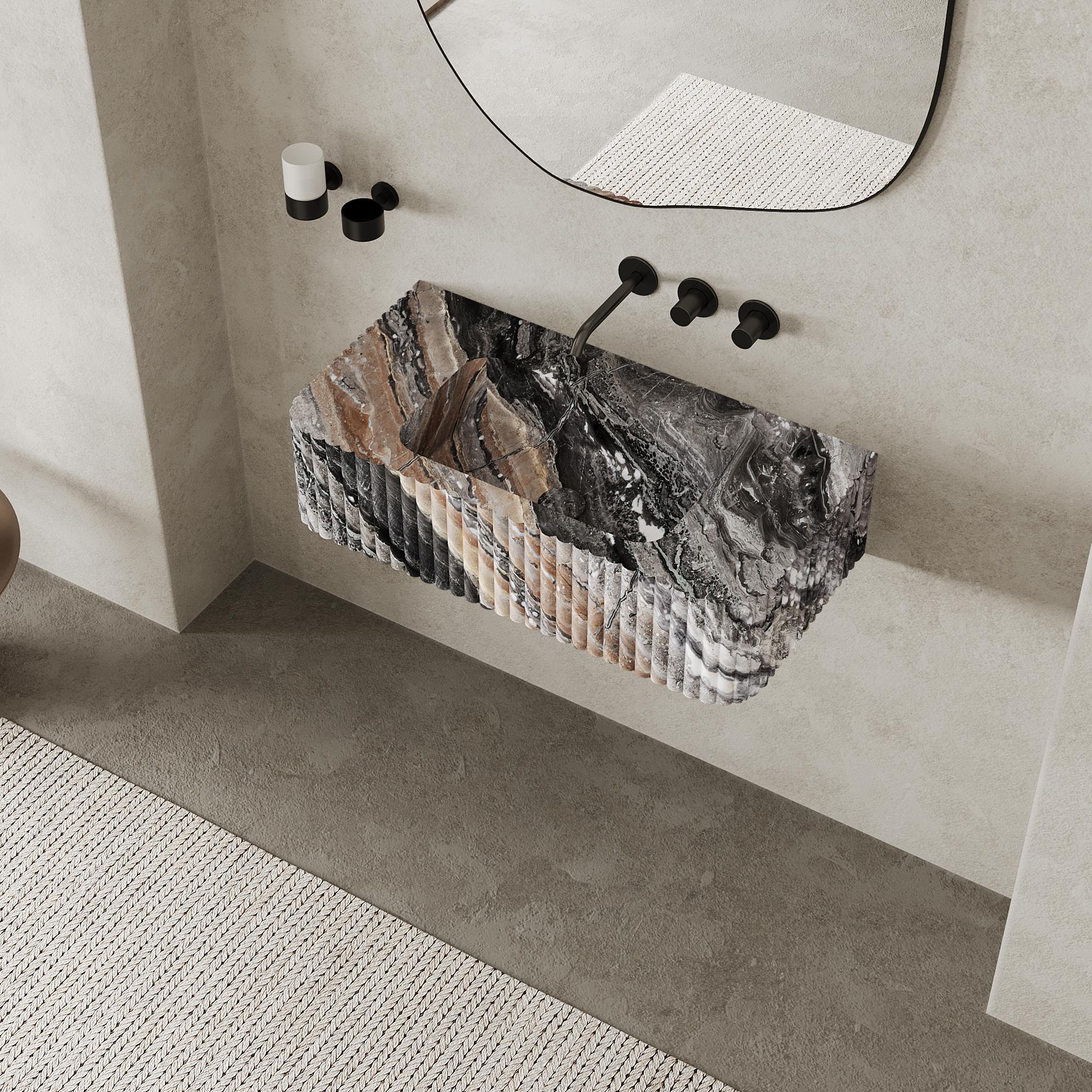 Raya – gerippter Marmorbasin – graue Galaxy – Medium (Handgefertigt) im Angebot