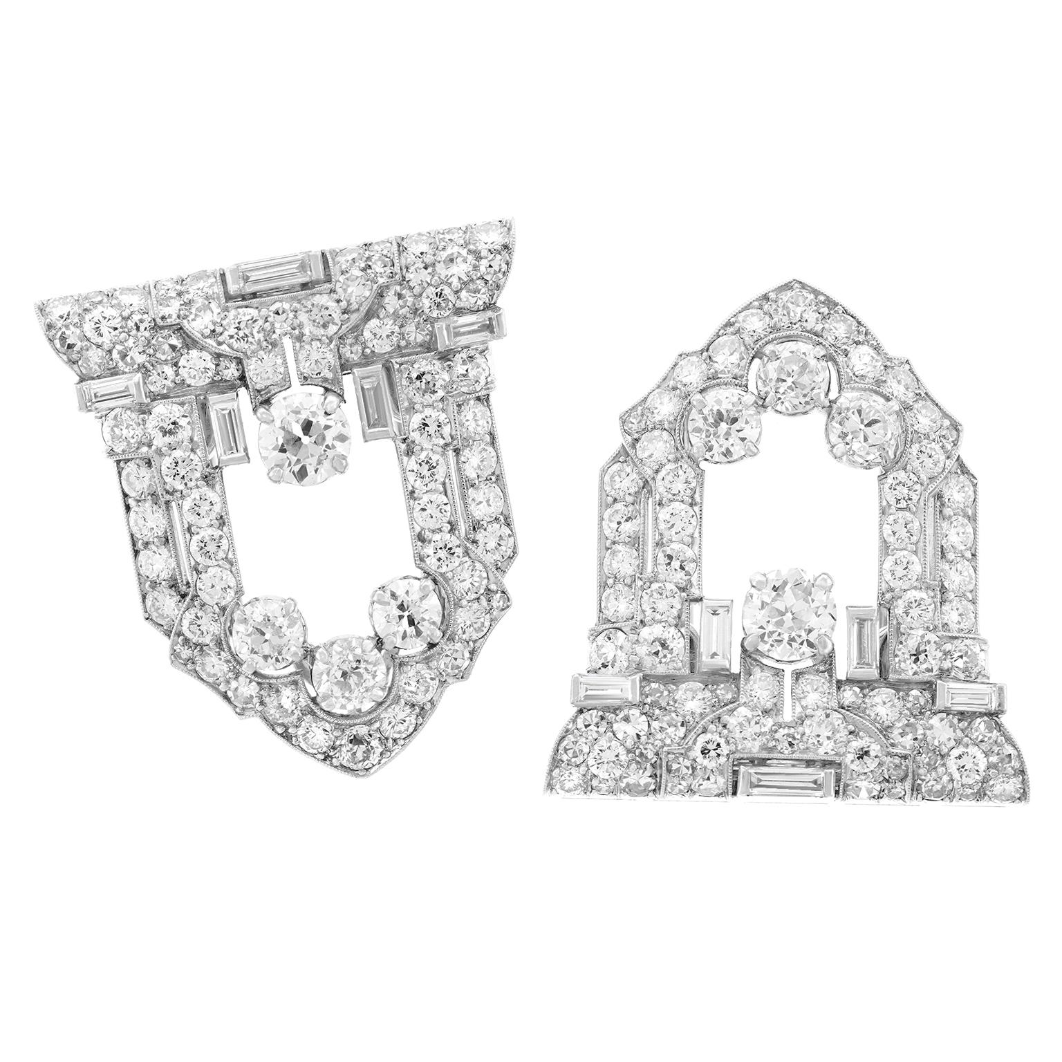 Taglio rotondo Spilla Raymond C. Yard Art Deco a doppia clip con diamante in vendita