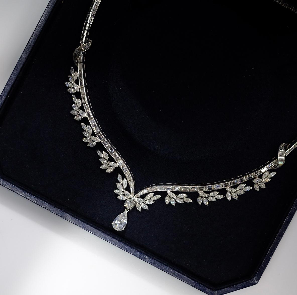 Raymond C. Yard Platin-Halskette mit Diamanten im Baguette- und Marquise-Schliff Damen