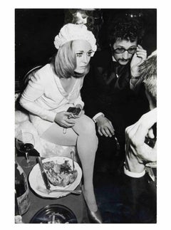 Historisches Pressefoto von Faye Dunaway mit Jerry Schatzberg – 1960er Jahre