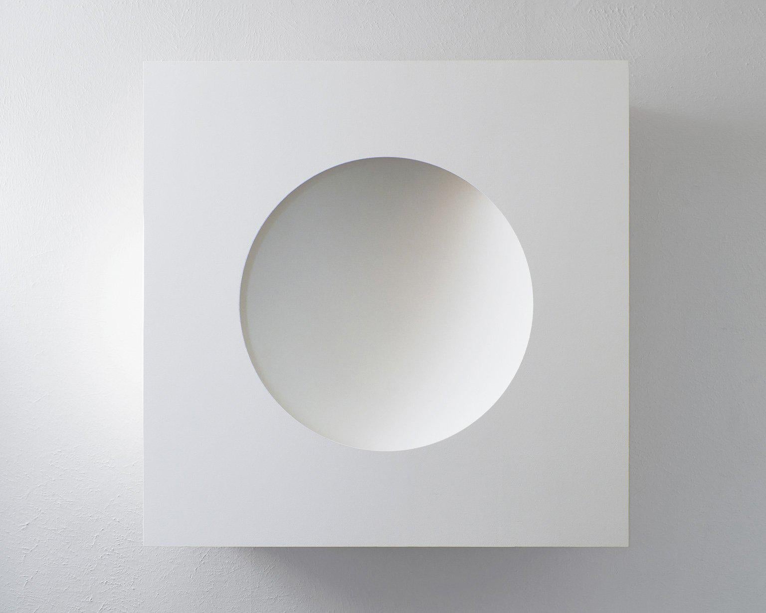 One Light, sculpture murale immersive d'une lumière ambiante perceptive infinie en vente 1