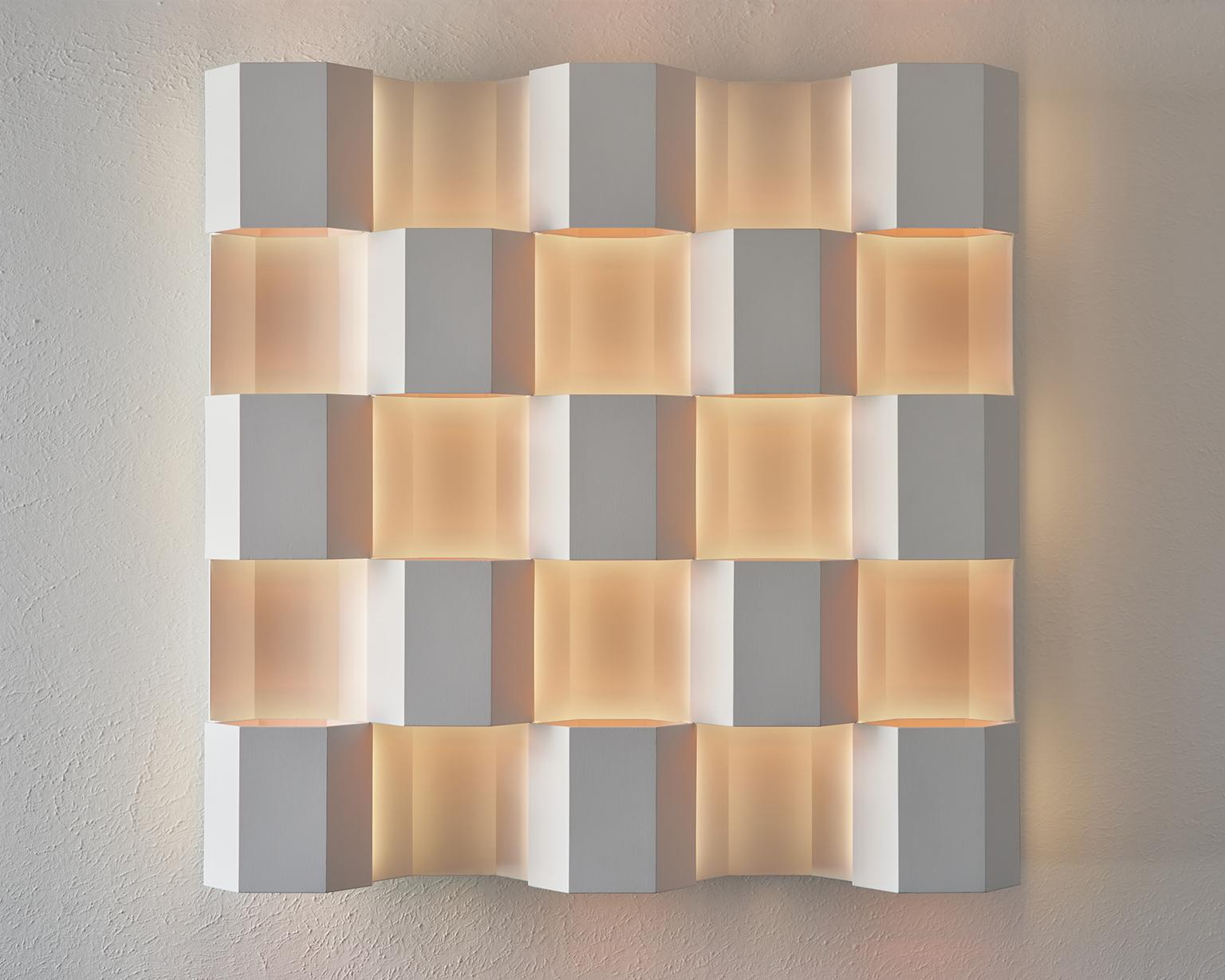 Thirteen - immersive infinite perceptual ambient color light wall sculpture in vendita 7