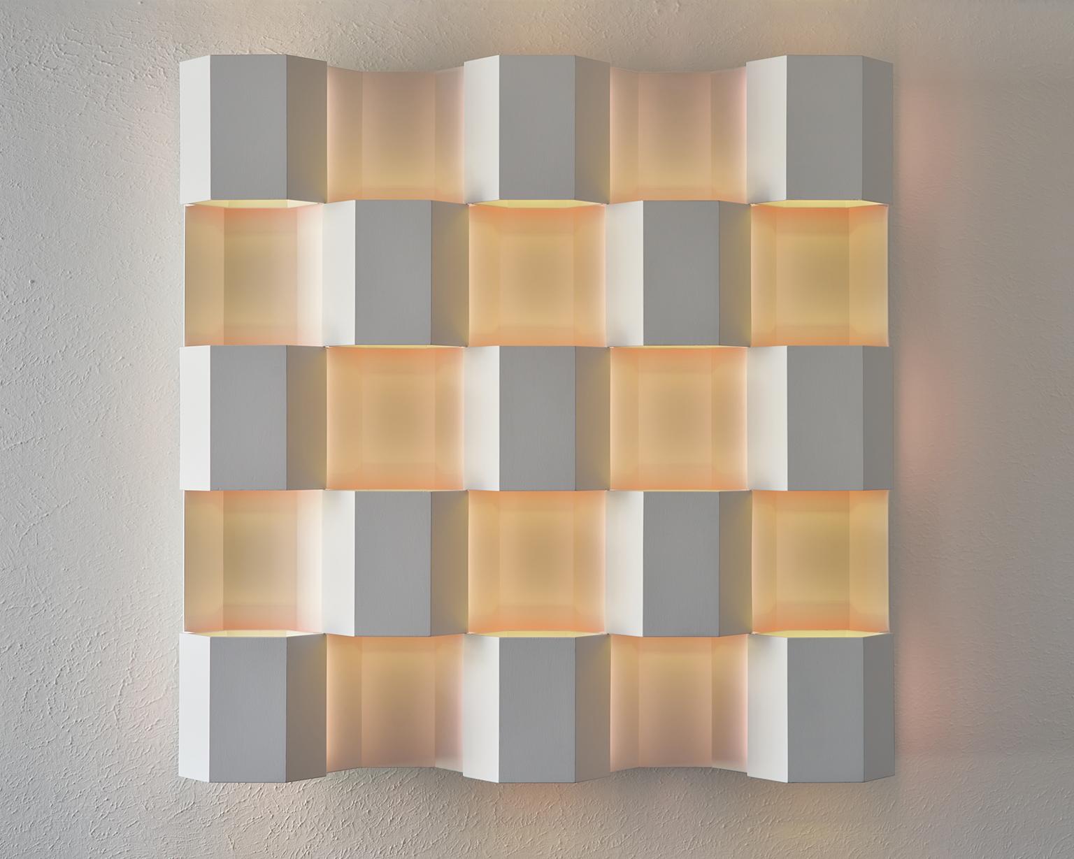 Thirteen - immersive infinite perceptual ambient color light wall sculpture in vendita 1