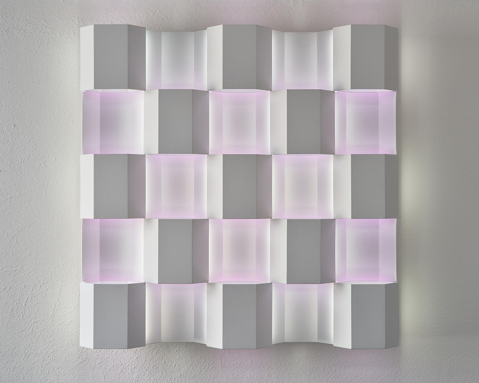 Thirteen - immersive infinite perceptual ambient color light wall sculpture in vendita 3