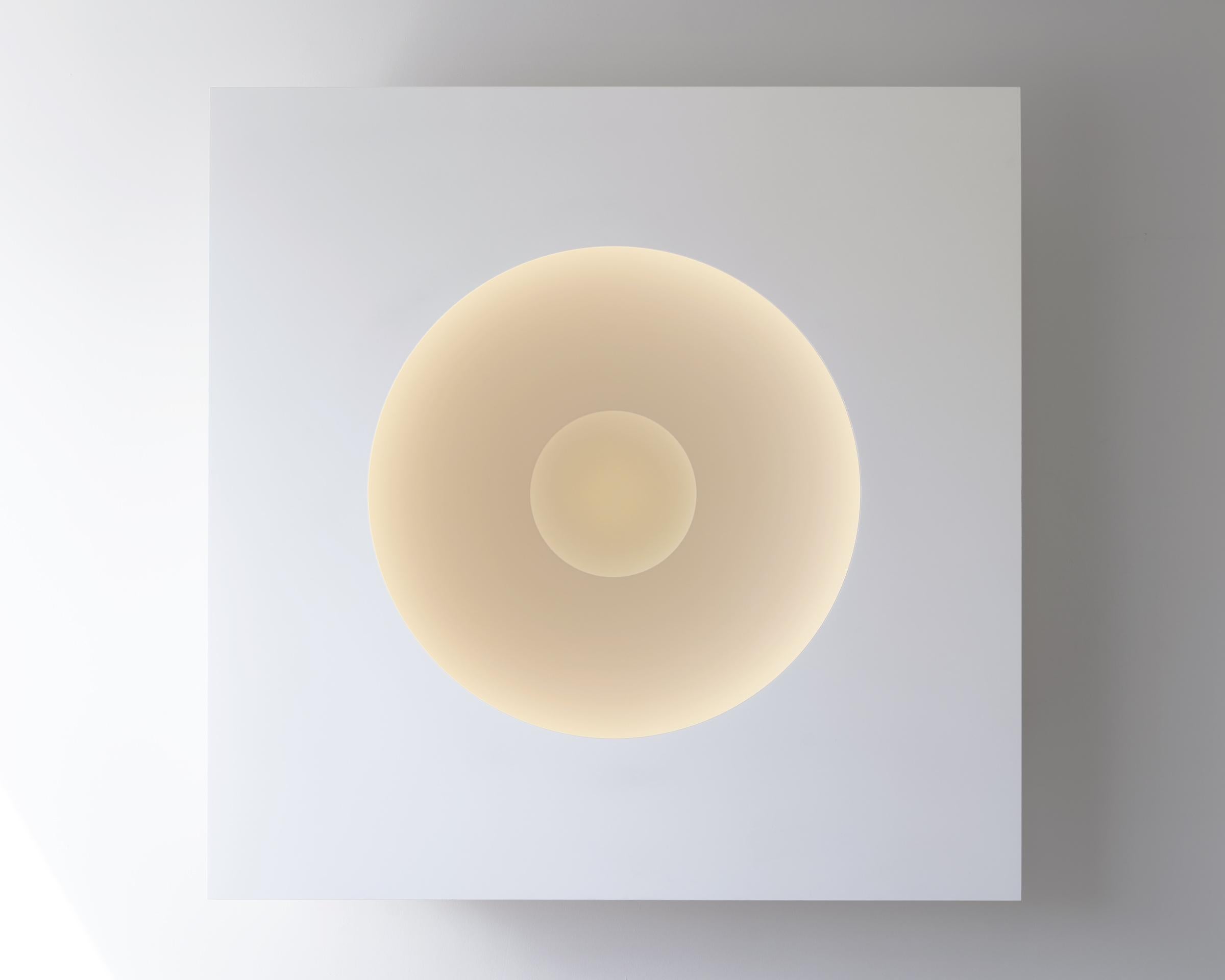 Tre - una scultura a parete con luce ambientale percettiva infinita e immersiva in vendita 5