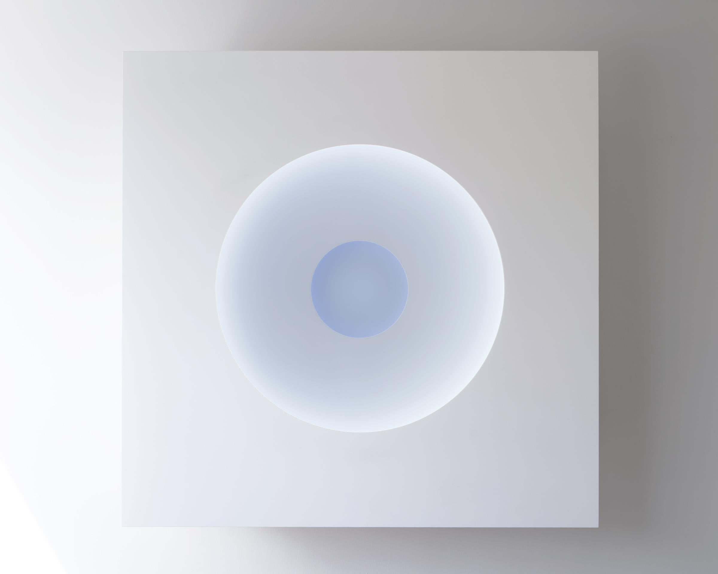 Tre - una scultura a parete con luce ambientale percettiva infinita e immersiva - Sculpture Contemporaneo di Raymond Graber