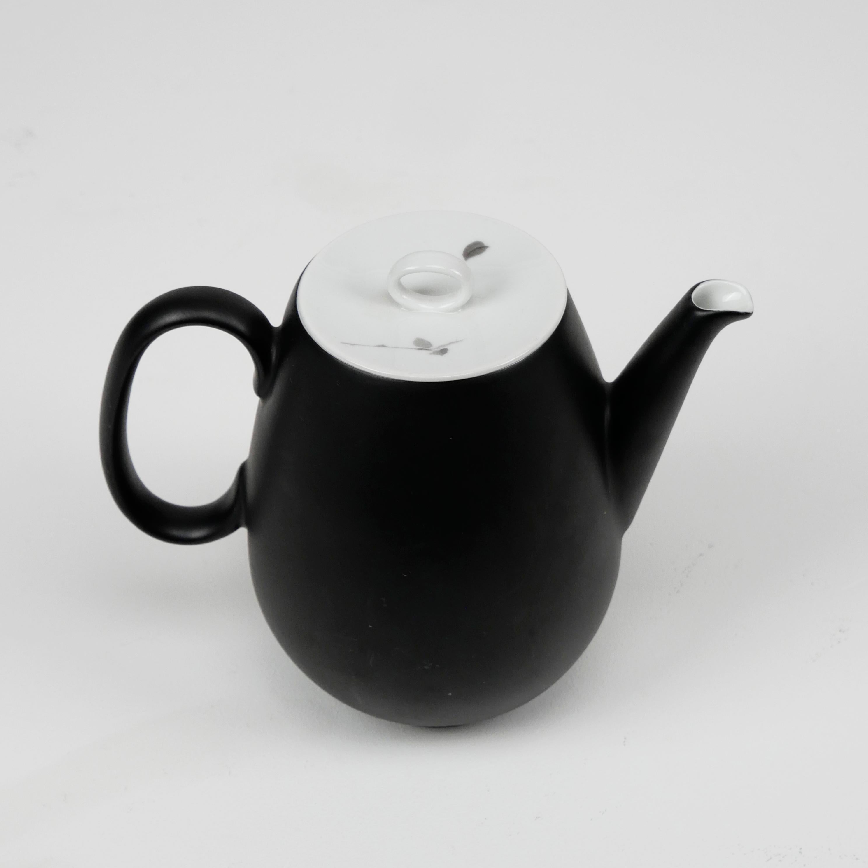 Raymond Loewy, caffettiera 'Charcoal', Rosenthal - Continental China, anni '60 In condizioni buone in vendita a London, GB