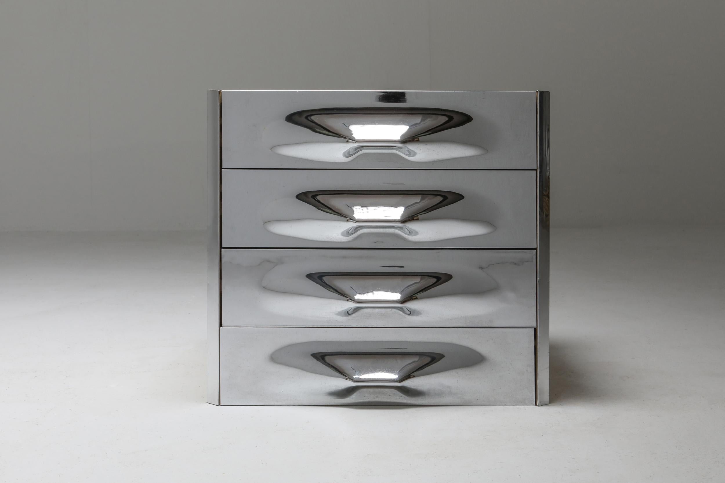 Raymond Loewy Chrome Drawer Chest In Good Condition In Antwerp, BE